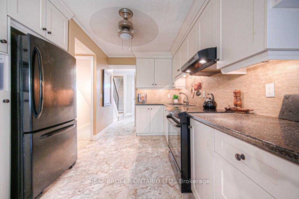 Photo 10 of Unit 3, 30 Green Valley Drive, Kitchener — HOMEH
