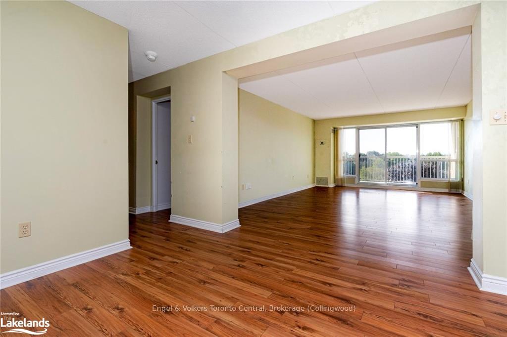 Photo 13 of 172 Eighth St S/s, Collingwood — HOMEH