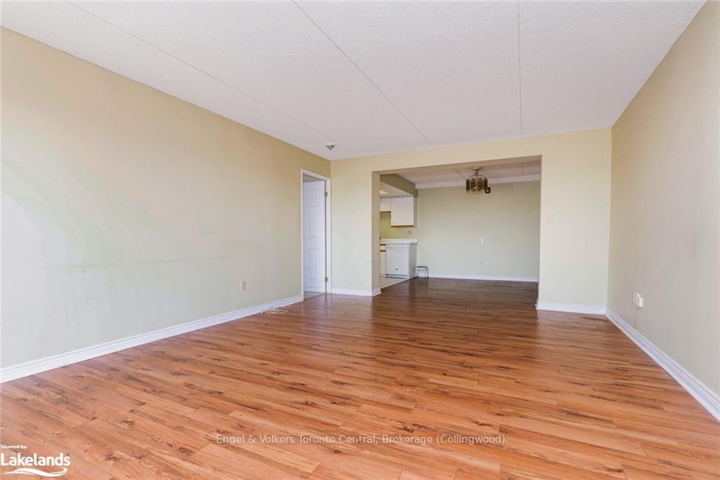 Photo 15 of 172 Eighth St S/s, Collingwood — HOMEH
