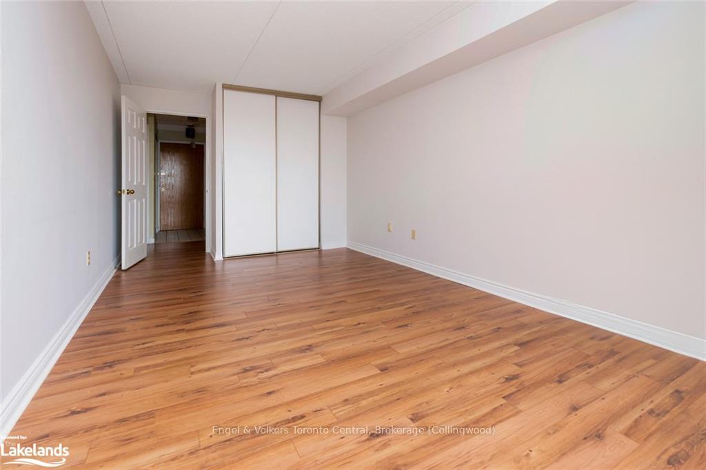 Photo 17 of 172 Eighth St S/s, Collingwood — HOMEH