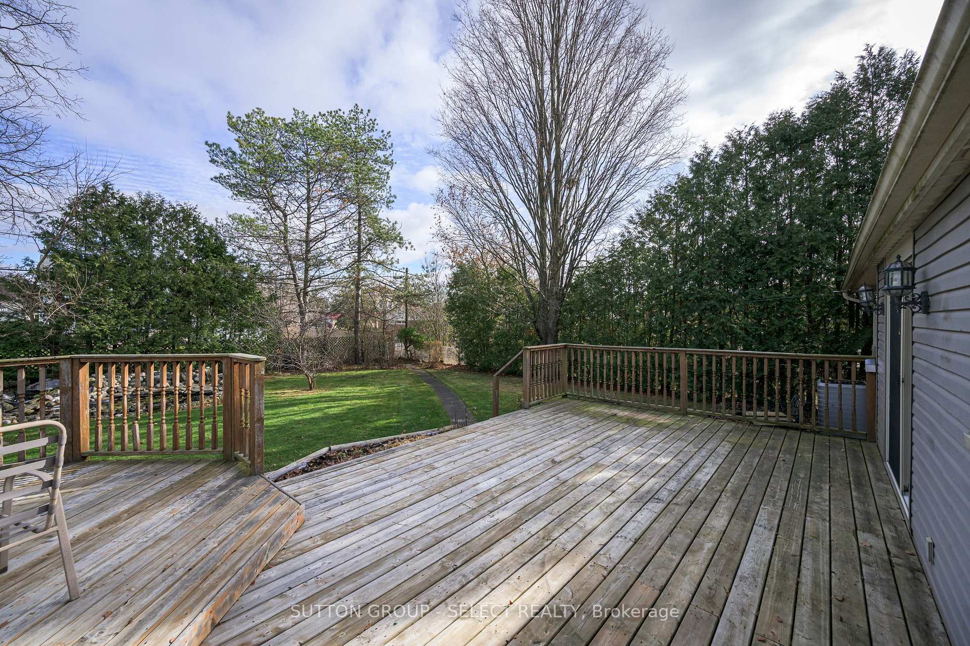 Photo 7 of 215 West Street, Central Elgin, Belmont — HOMEH