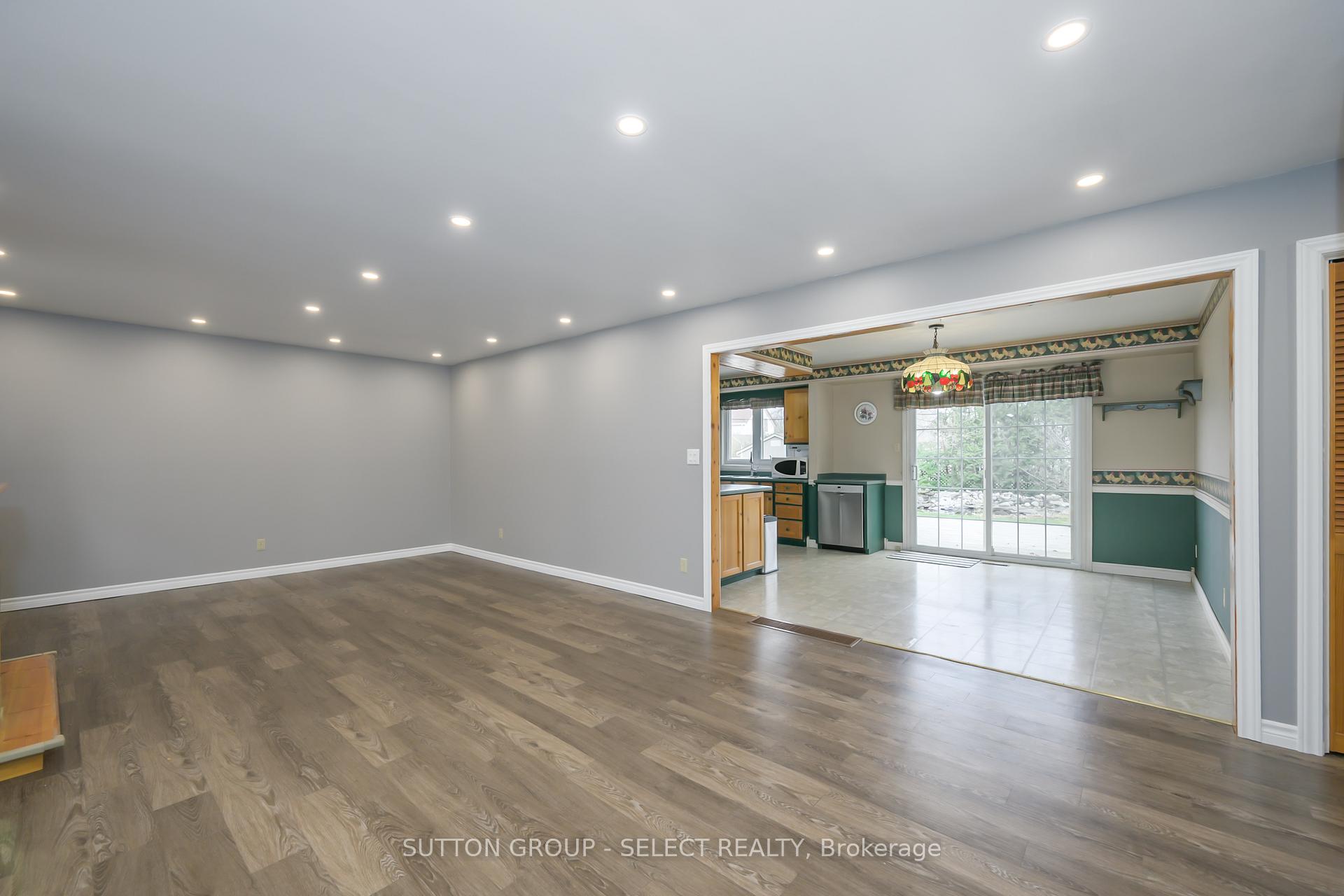 Photo 20 of 215 West Street, Central Elgin, Belmont — HOMEH