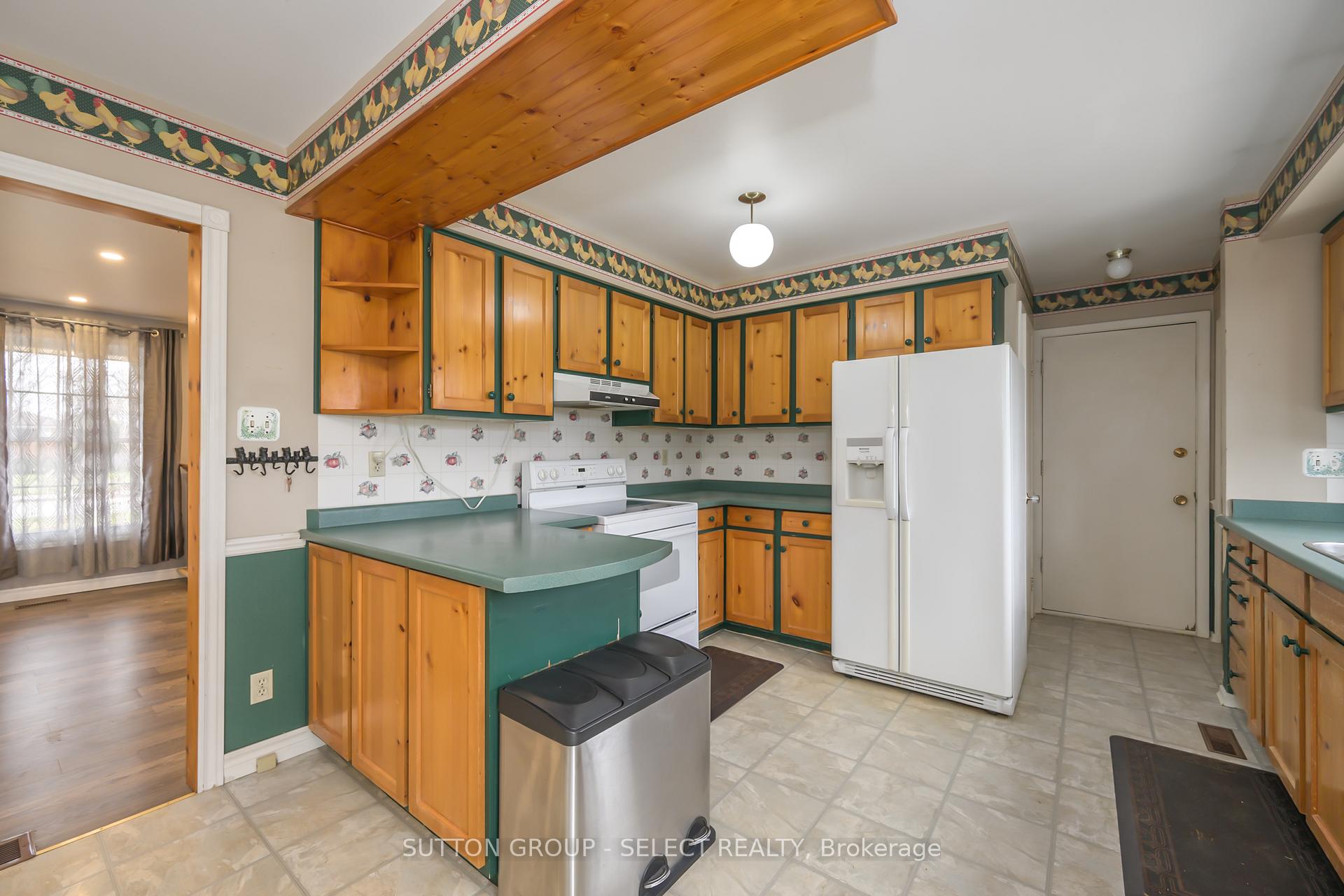 Photo 25 of 215 West Street, Central Elgin, Belmont — HOMEH