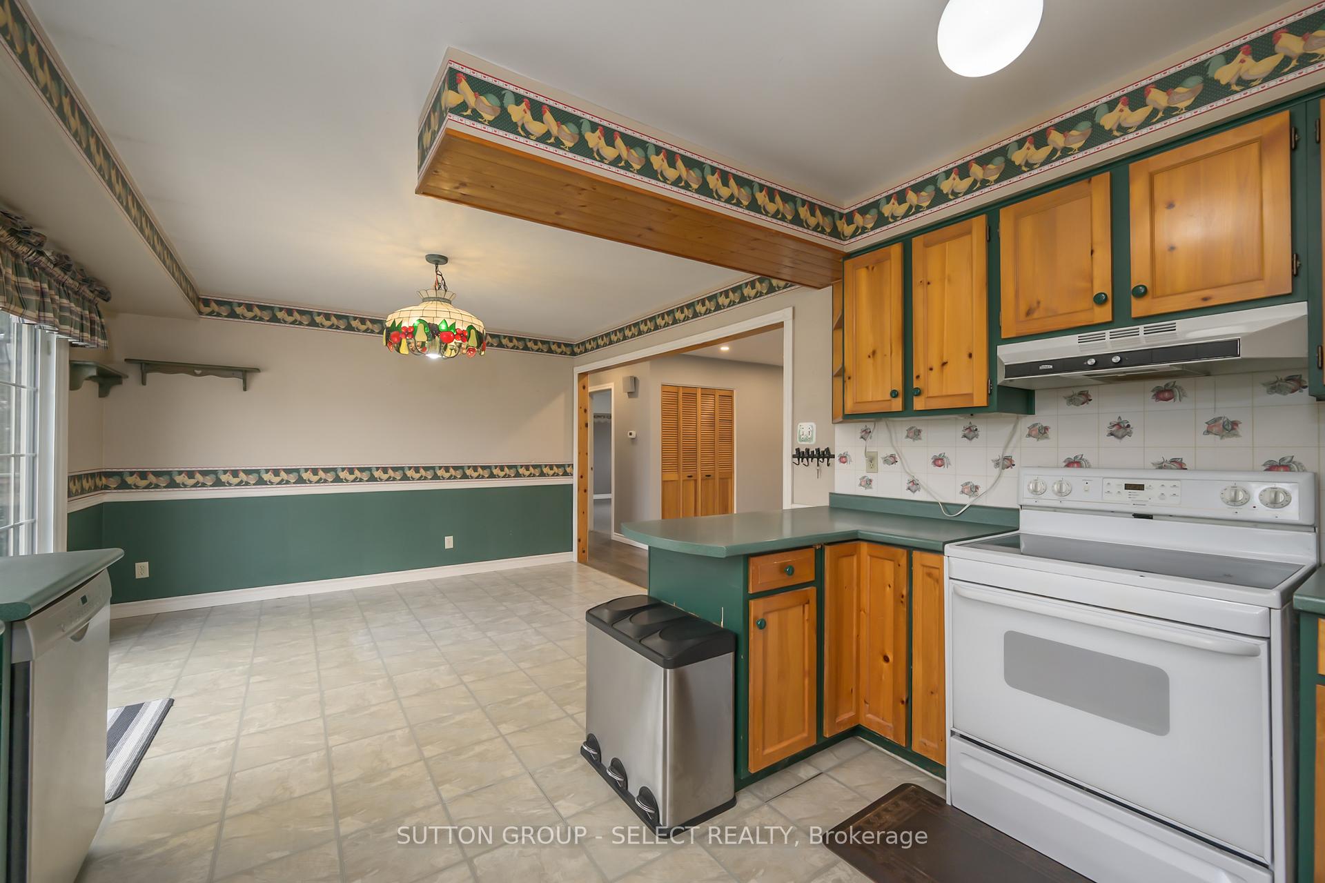 Photo 30 of 215 West Street, Central Elgin, Belmont — HOMEH
