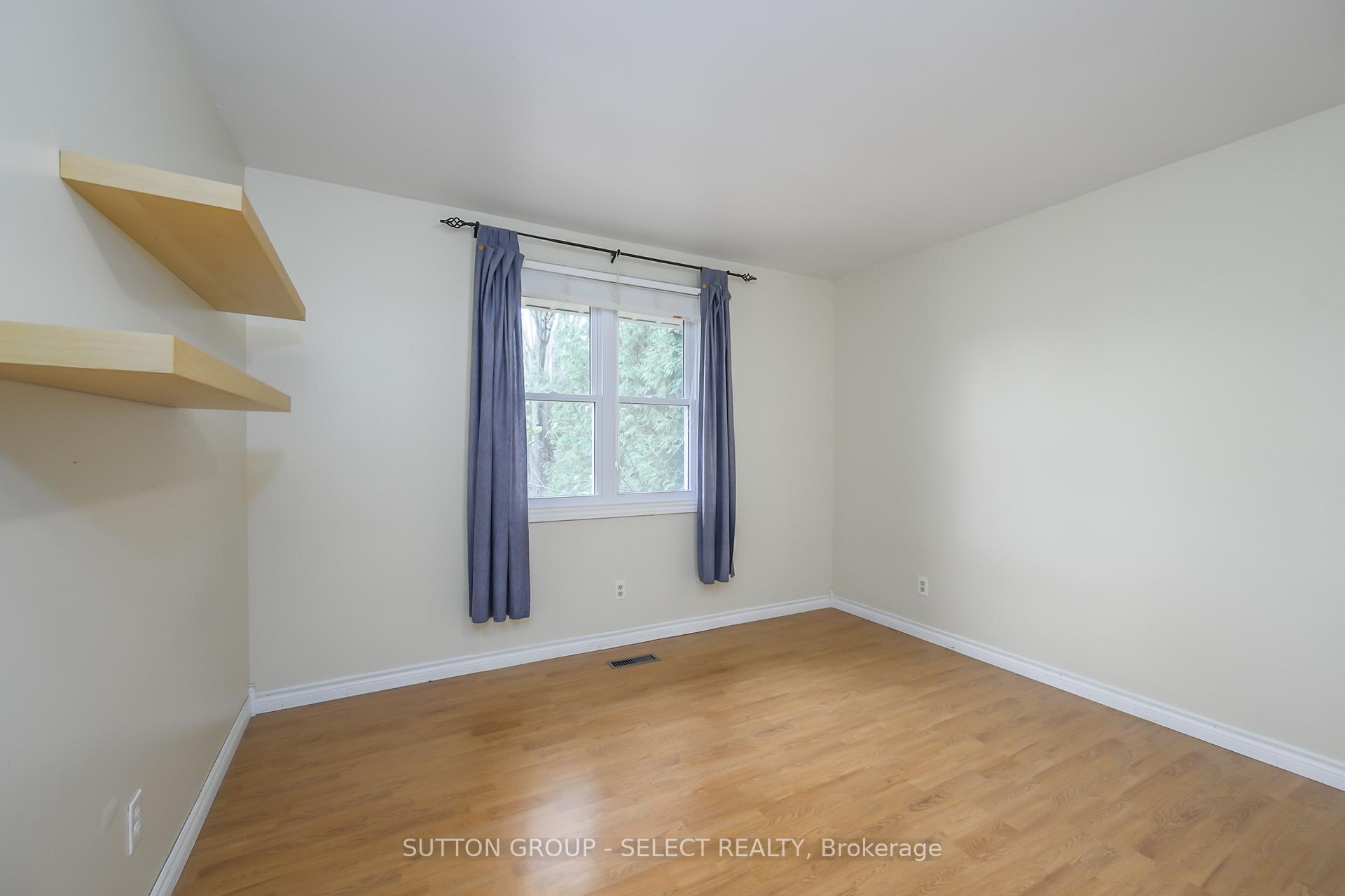 Photo 35 of 215 West Street, Central Elgin, Belmont — HOMEH