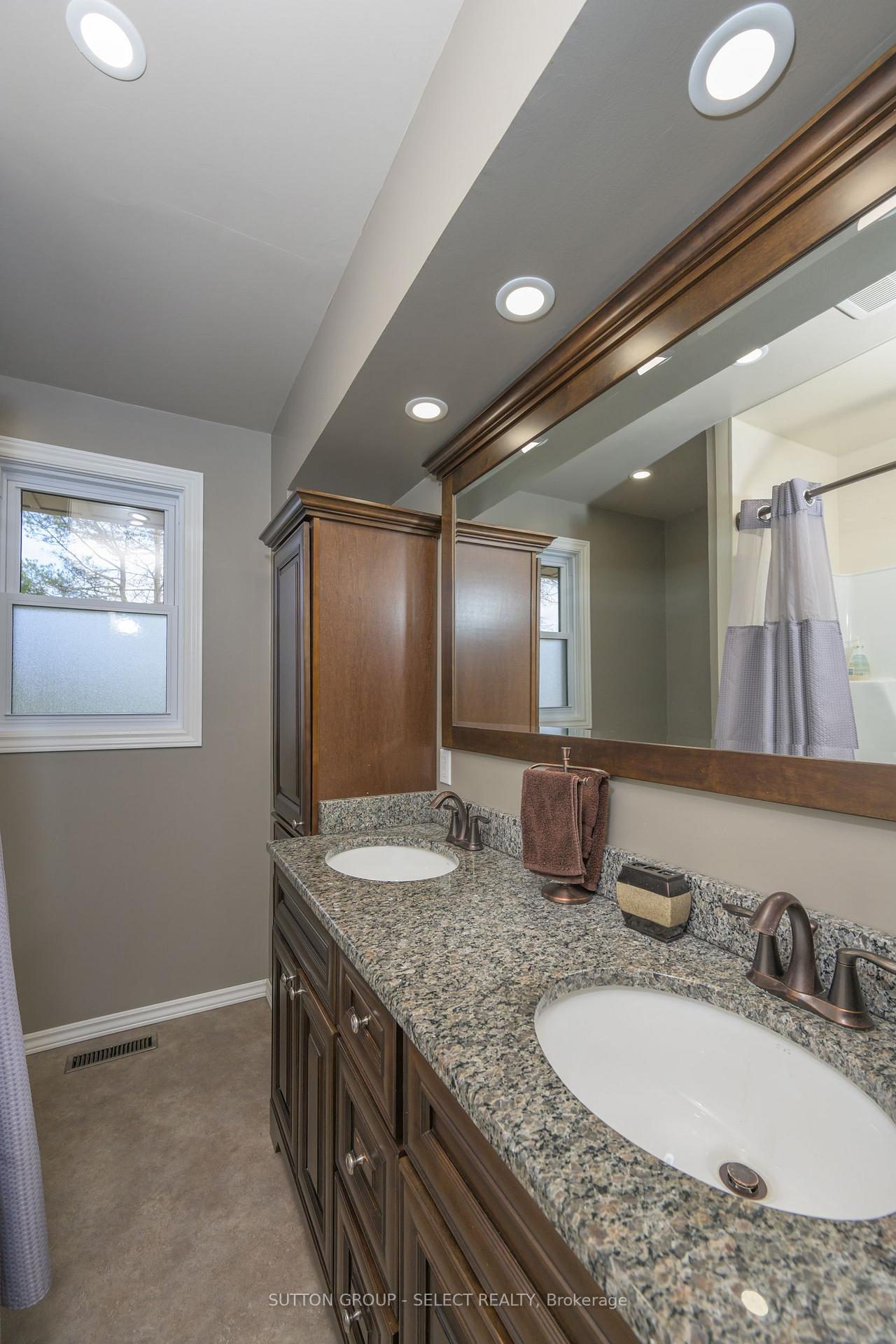 Photo 39 of 215 West Street, Central Elgin, Belmont — HOMEH