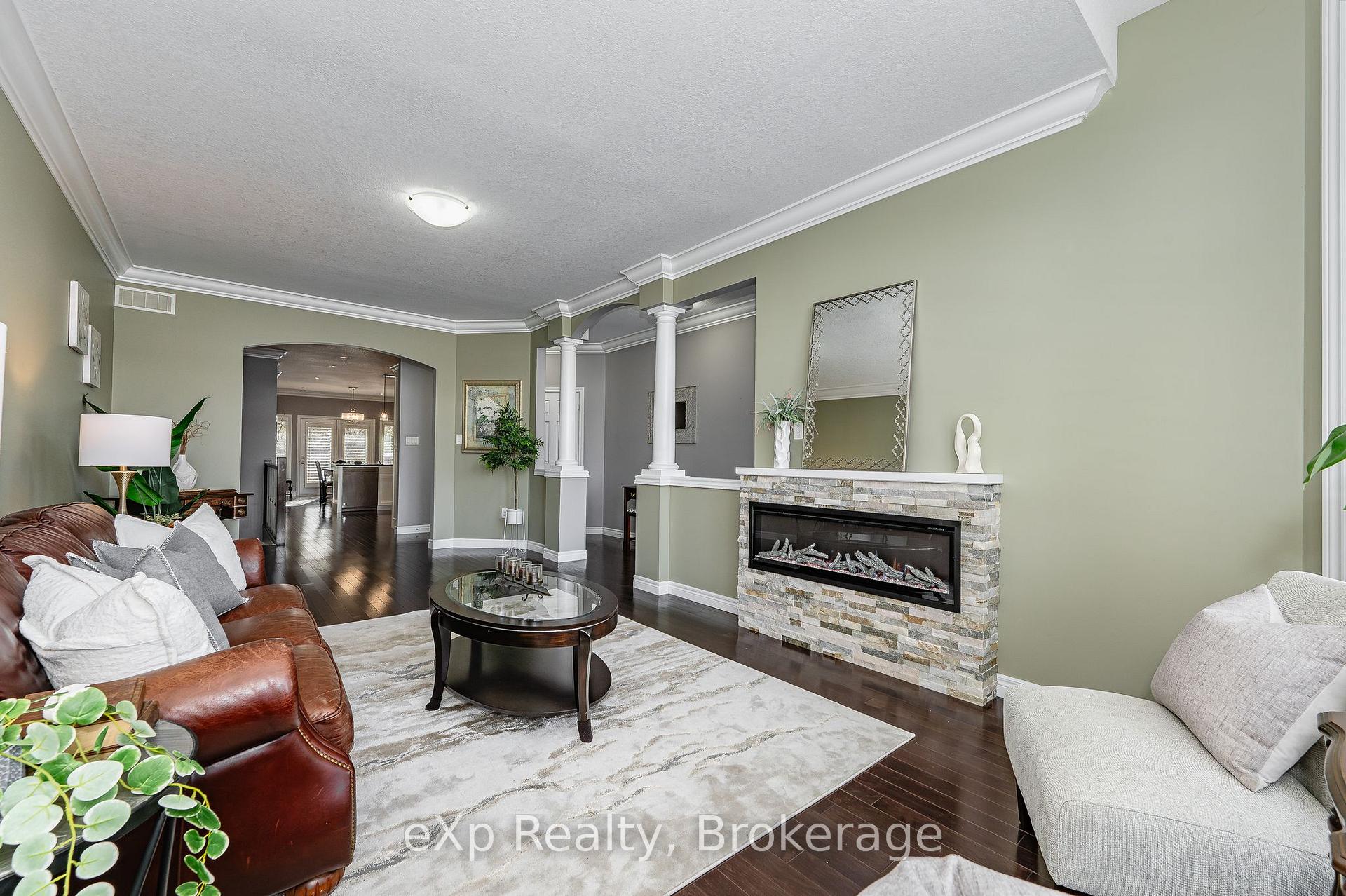 Photo 8 of Unit 5, 19 Simmonds Drive, Guelph, Victoria North — HOMEH