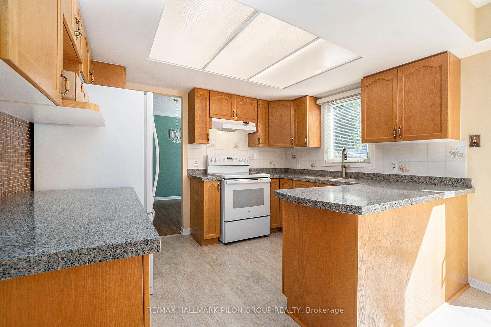 Photo 6 of 1290 Matheson Road, Ottawa, Carson Grove — HOMEH