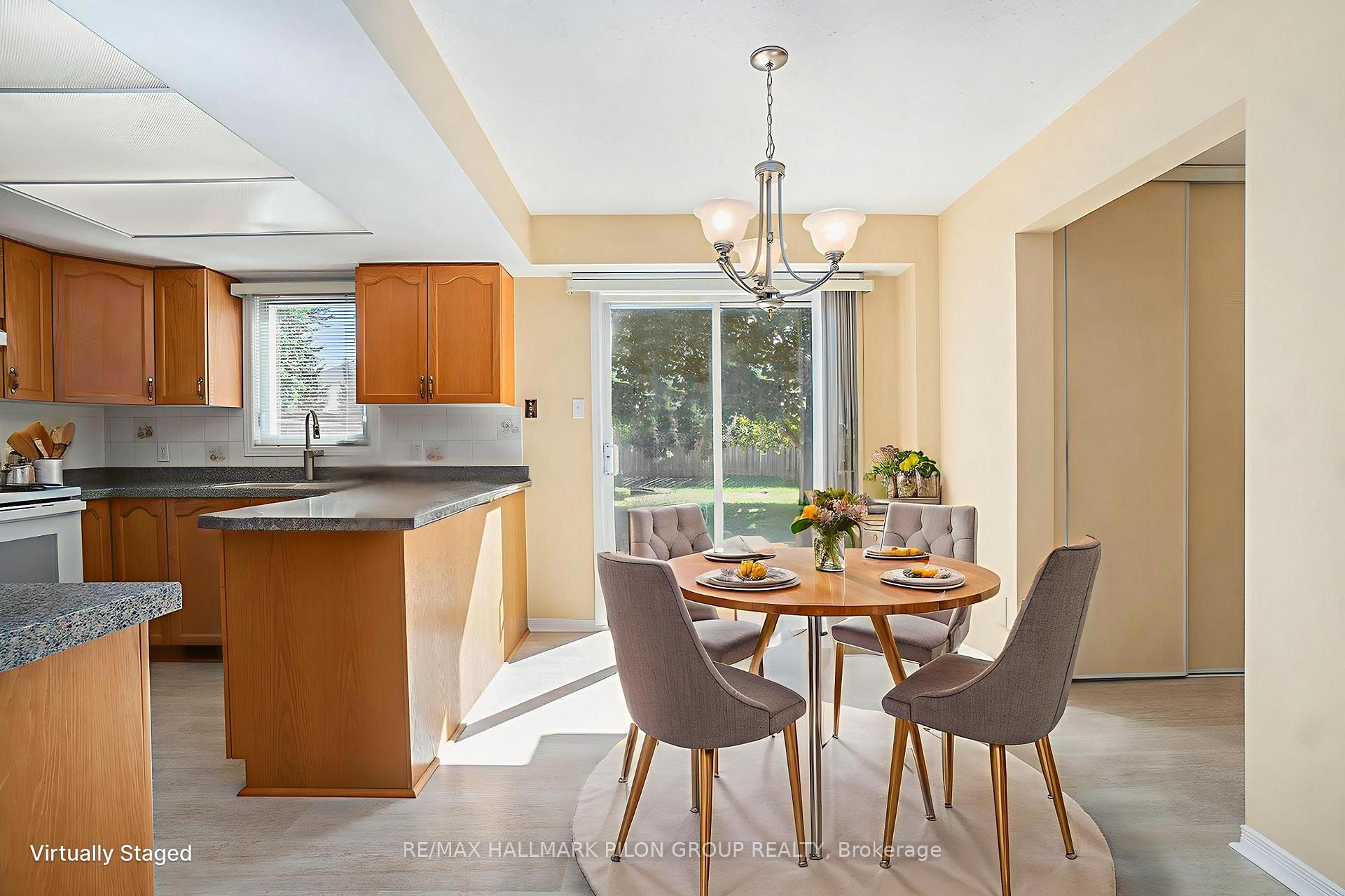 Photo 9 of 1290 Matheson Road, Ottawa, Carson Grove — HOMEH