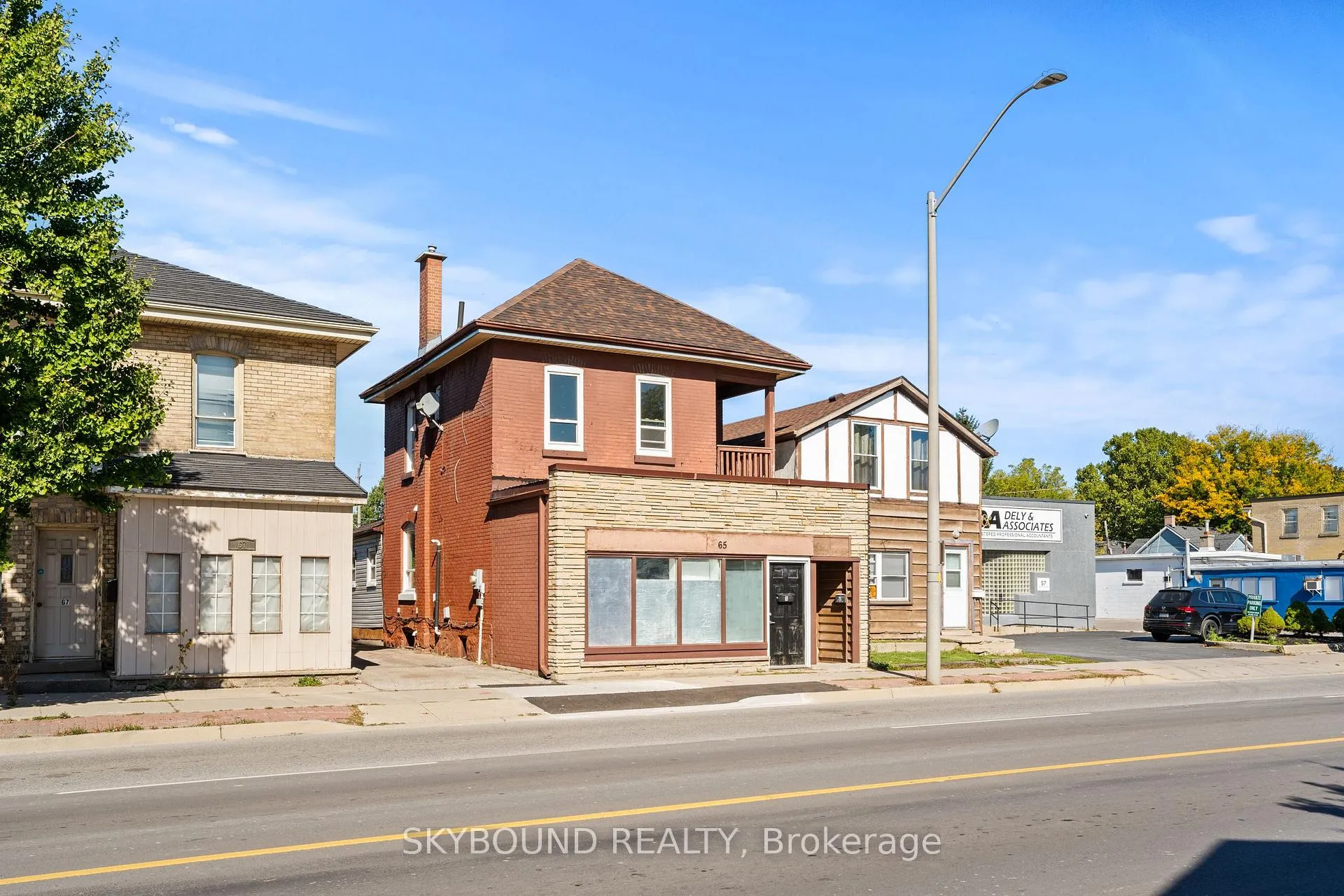 Photo 2 of 65 Colborne Street W, Brant, Brantford Twp — HOMEH