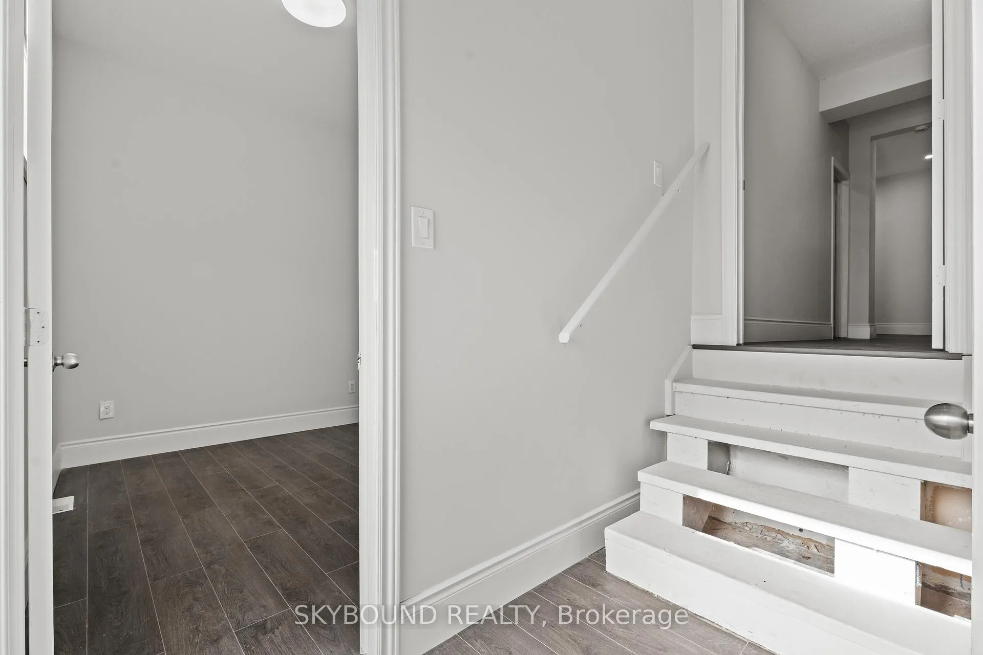Photo 3 of 65 Colborne Street W, Brant, Brantford Twp — HOMEH