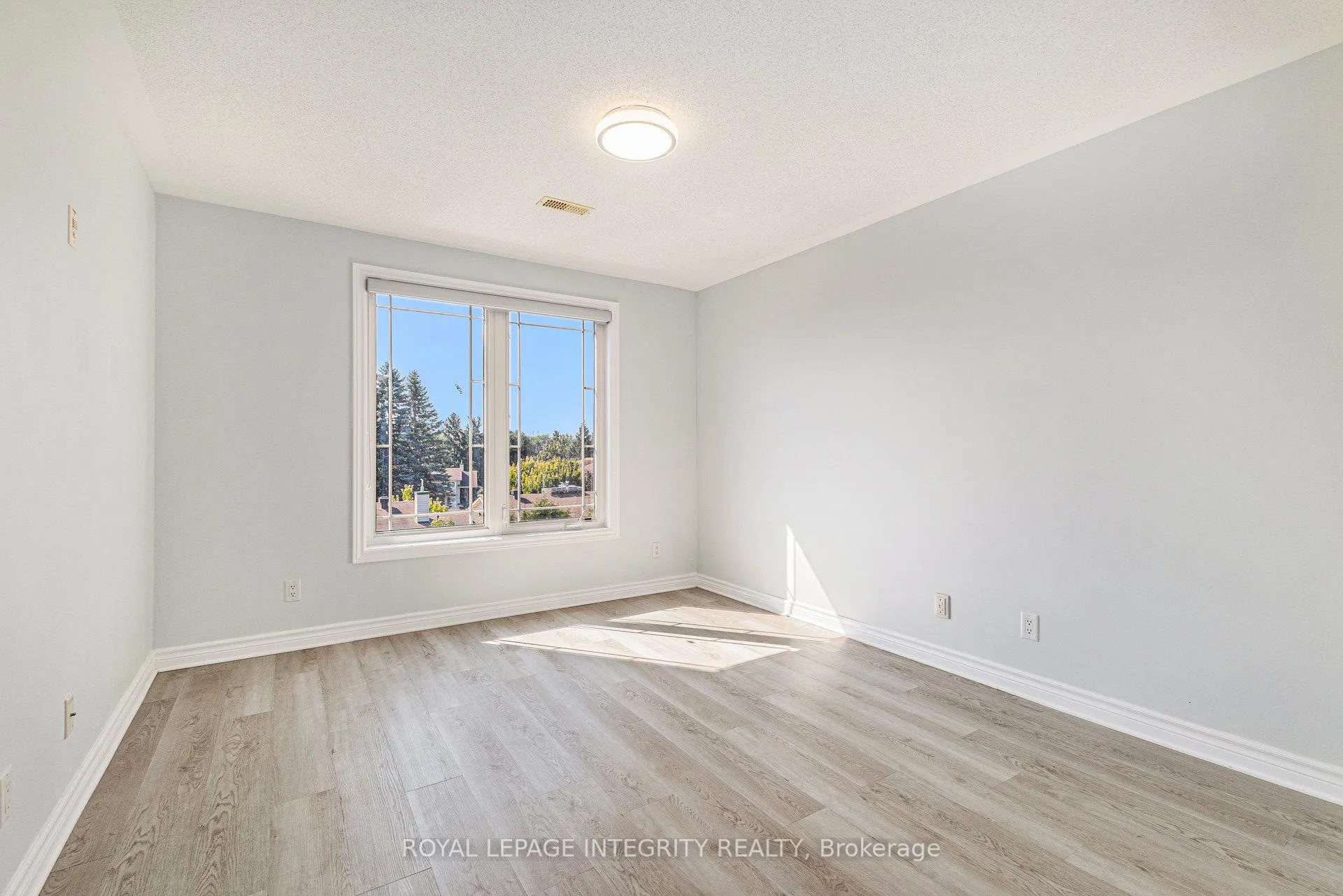 Photo 15 of Unit 8, 188 Paseo Private, Ottawa, Centrepointe — HOMEH