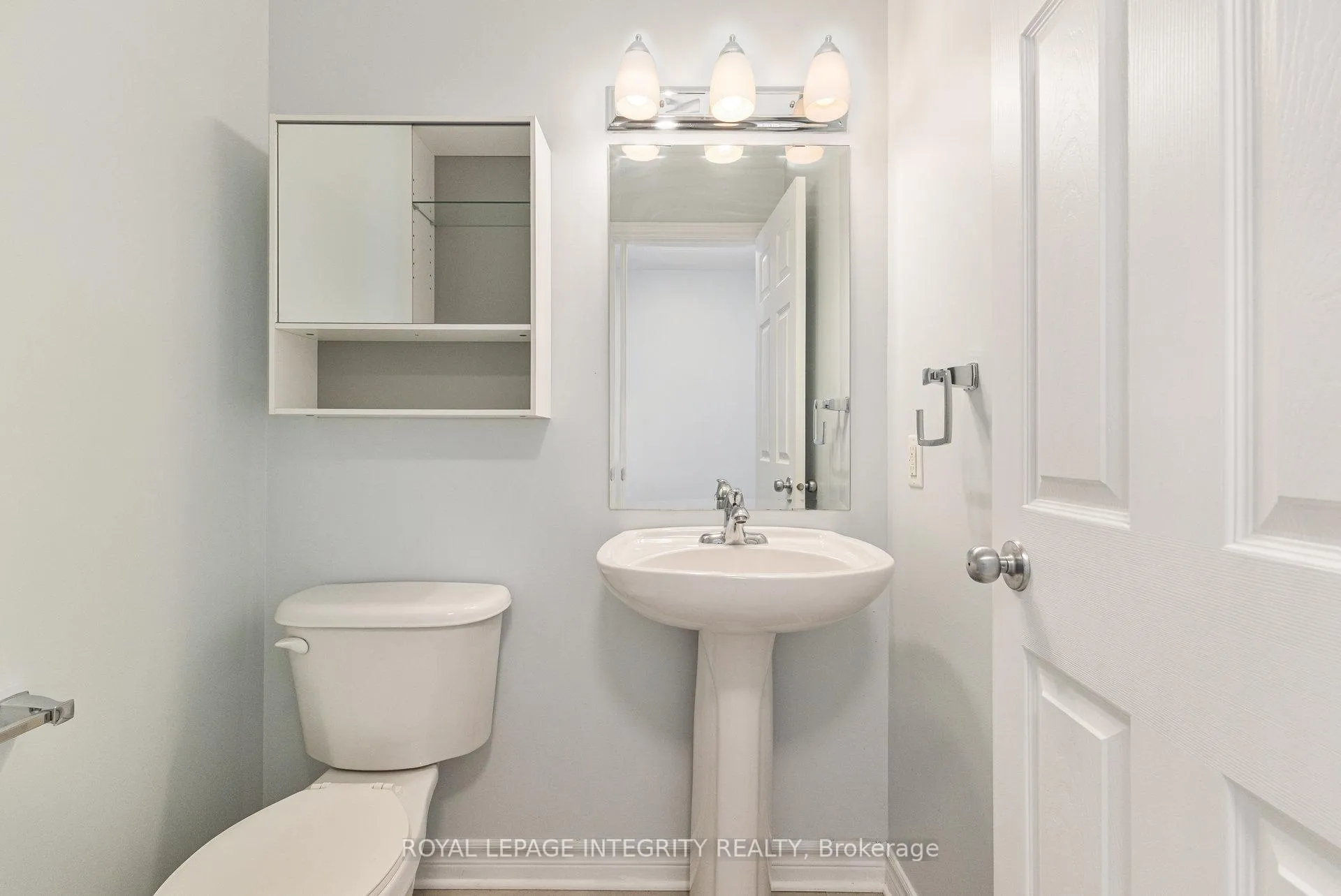 Photo 18 of Unit 8, 188 Paseo Private, Ottawa, Centrepointe — HOMEH