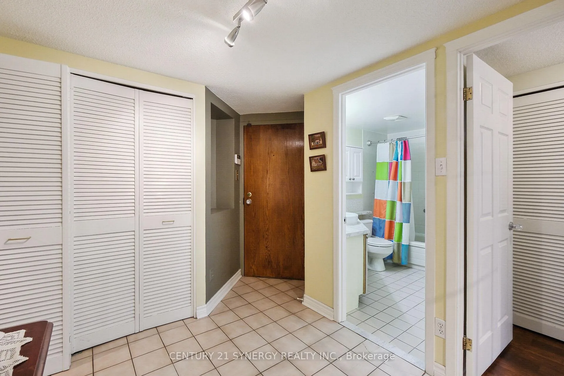 Photo 2 of Unit 104, 295 Gilmour Street, Ottawa, Ottawa Centre — HOMEH