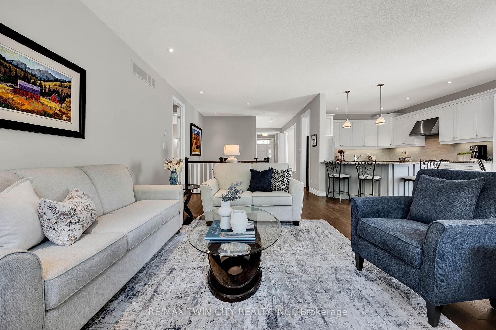 Photo 3 of Unit 16, 435 Winchester Drive, Waterloo — HOMEH