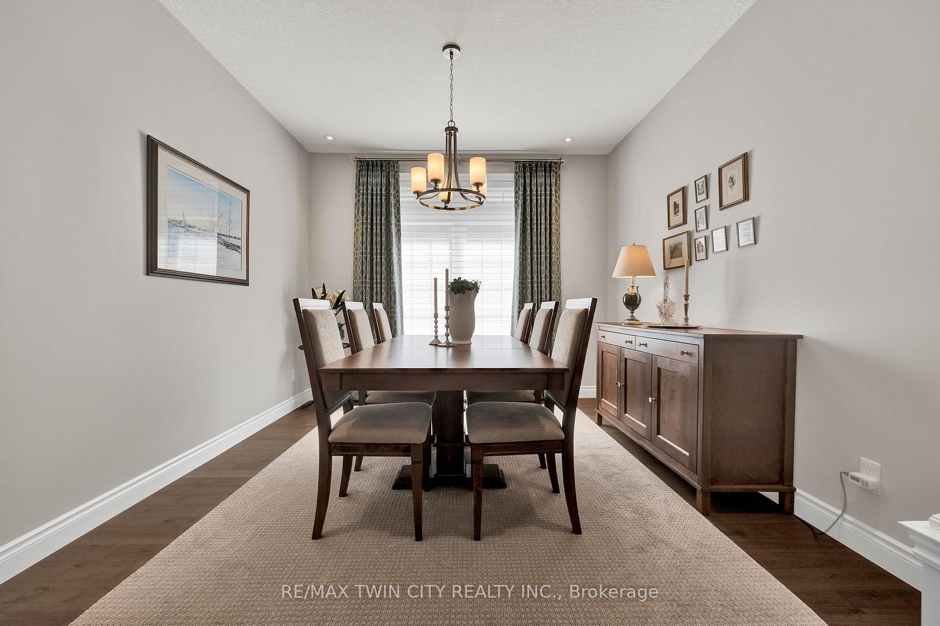 Photo 10 of Unit 16, 435 Winchester Drive, Waterloo — HOMEH