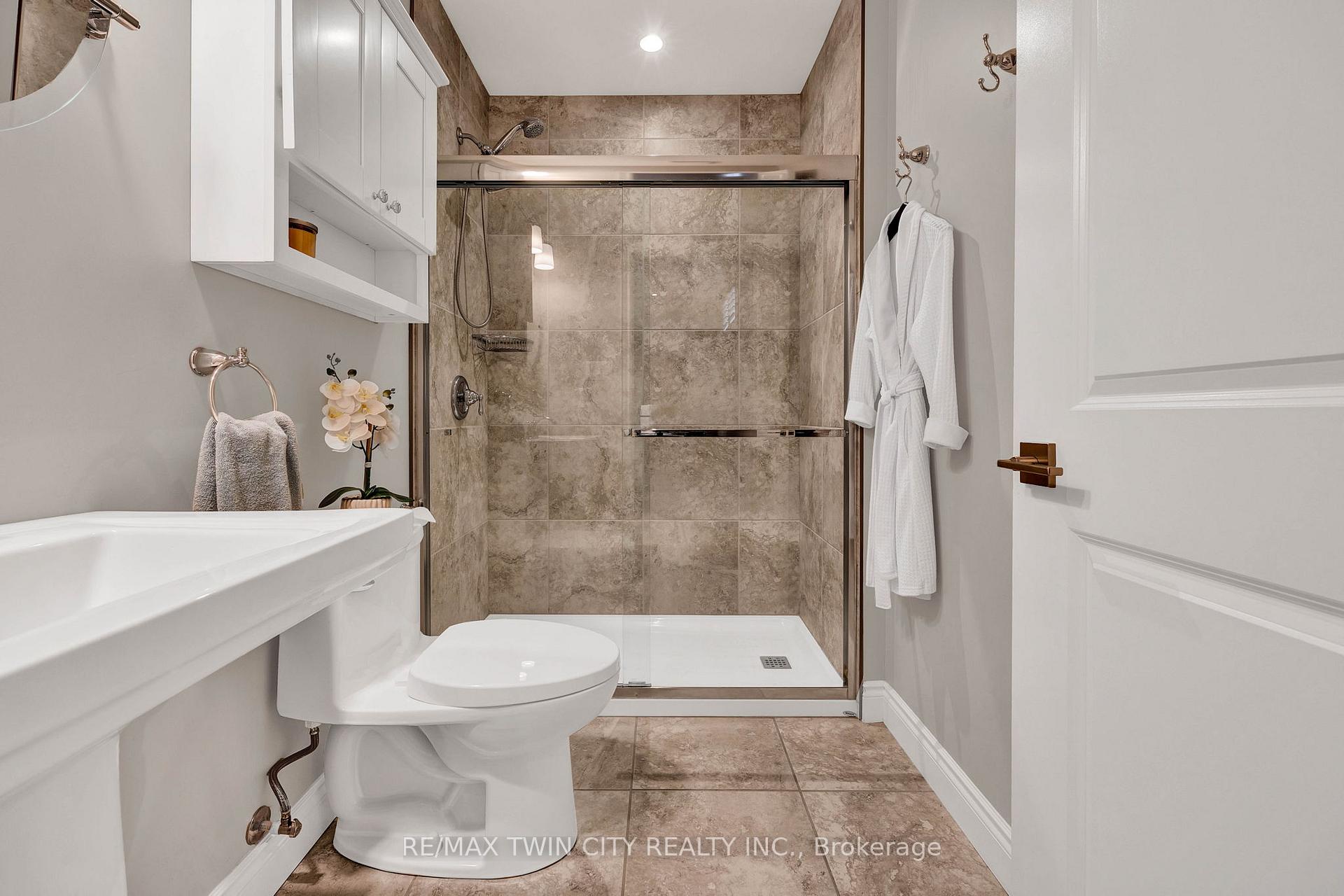 Photo 24 of Unit 16, 435 Winchester Drive, Waterloo — HOMEH