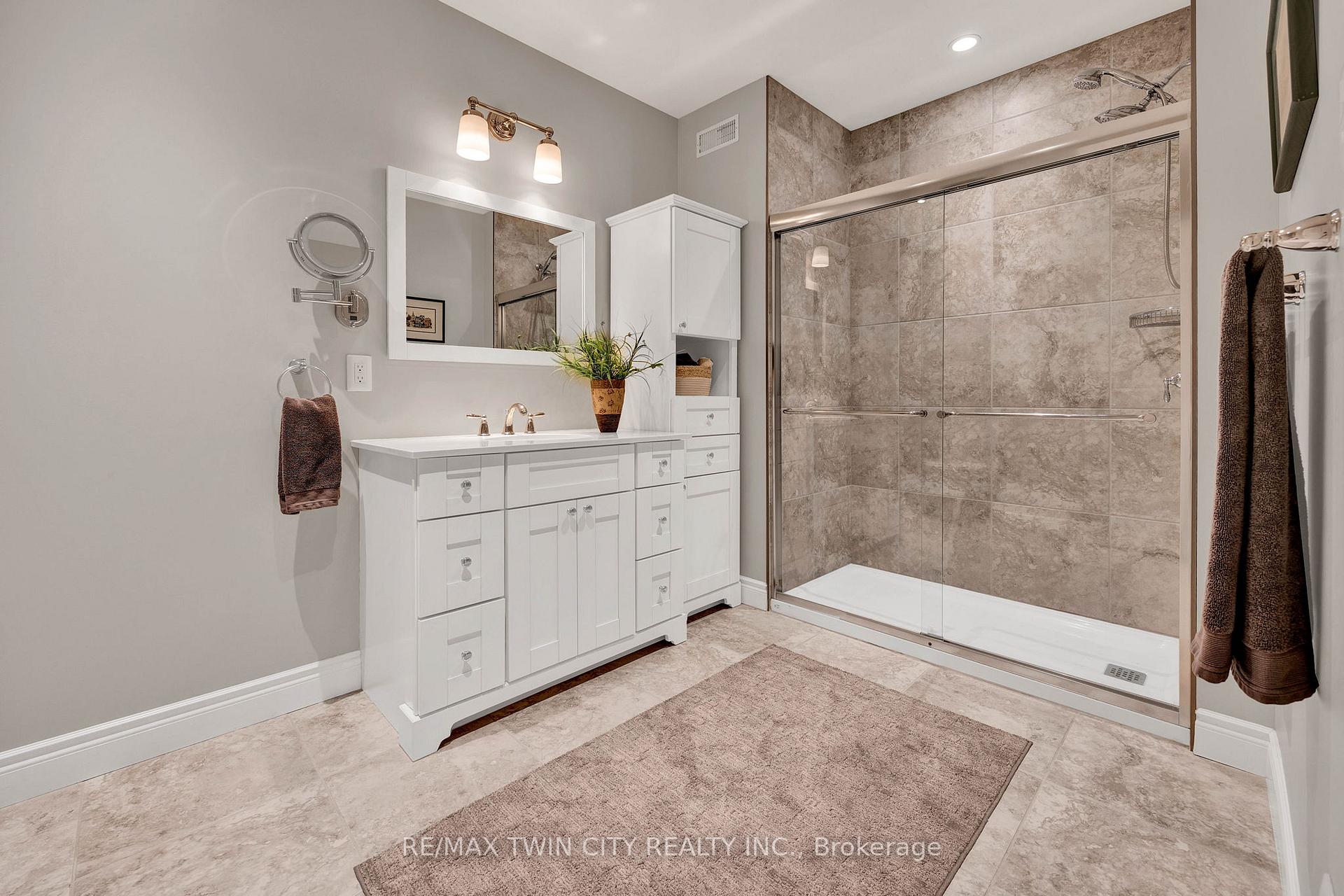 Photo 26 of Unit 16, 435 Winchester Drive, Waterloo — HOMEH