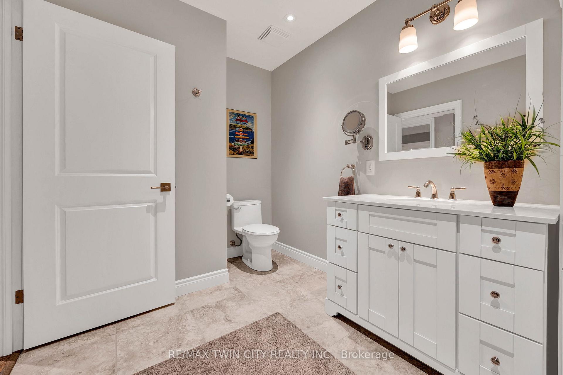 Photo 27 of Unit 16, 435 Winchester Drive, Waterloo — HOMEH