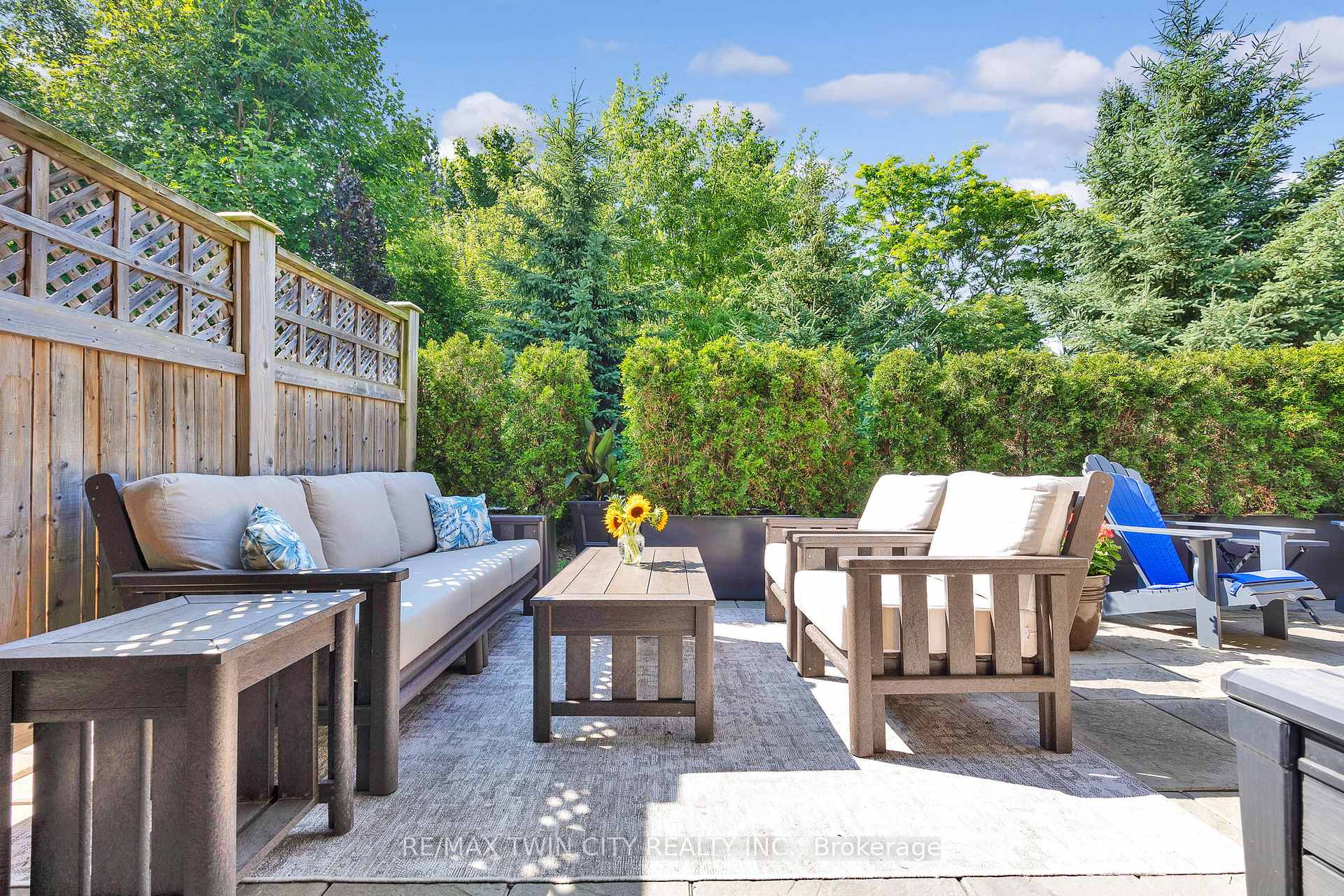 Photo 28 of Unit 16, 435 Winchester Drive, Waterloo — HOMEH