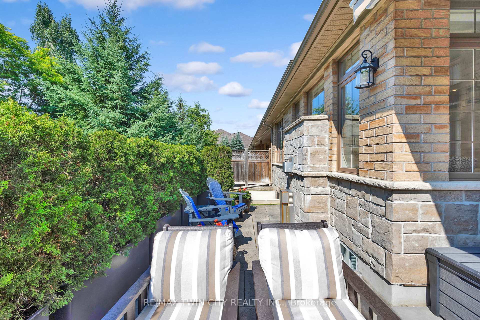 Photo 30 of Unit 16, 435 Winchester Drive, Waterloo — HOMEH