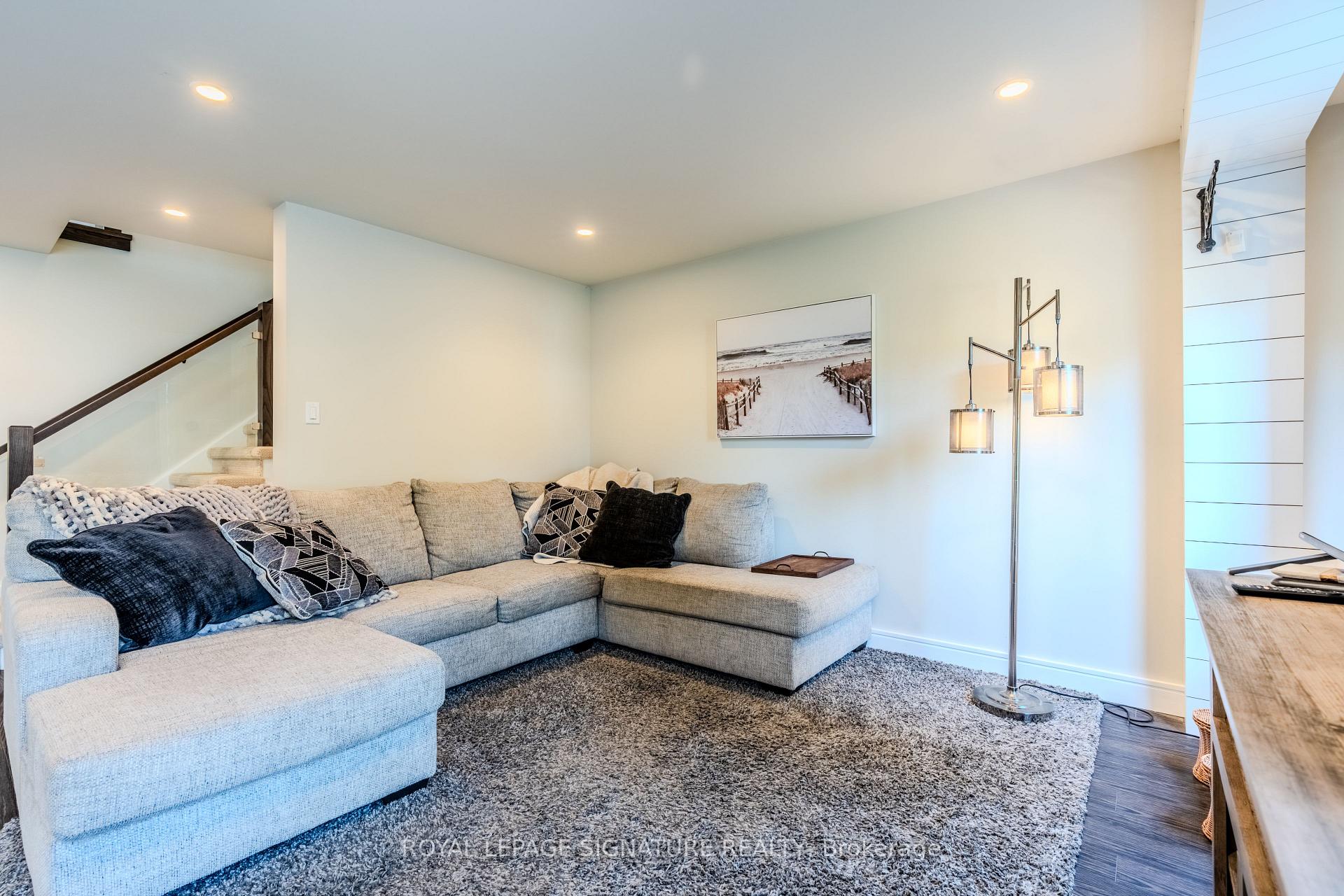 Photo 14 of 109 Maplewood Drive, Essa, Angus — HOMEH