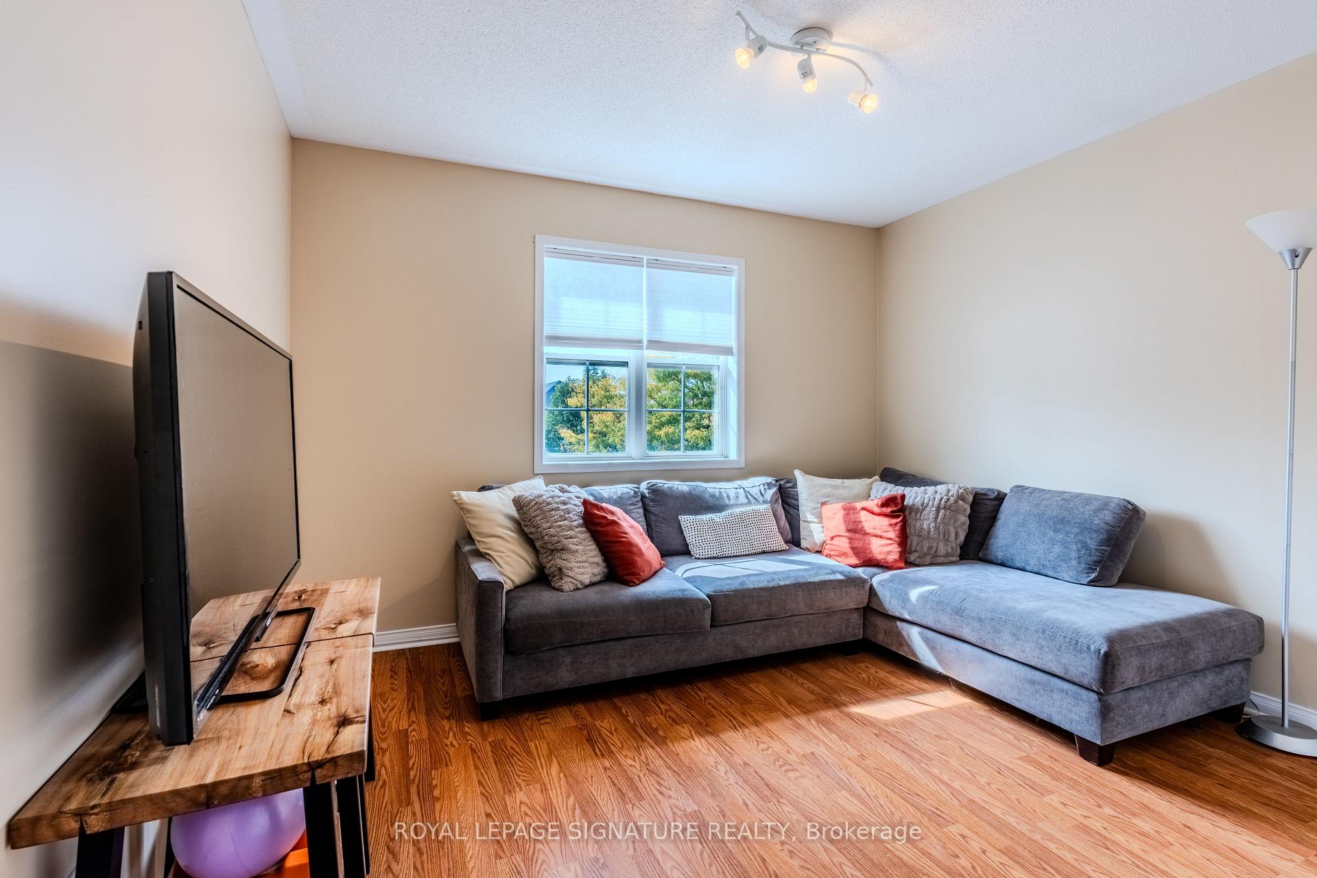 Photo 24 of 109 Maplewood Drive, Essa, Angus — HOMEH