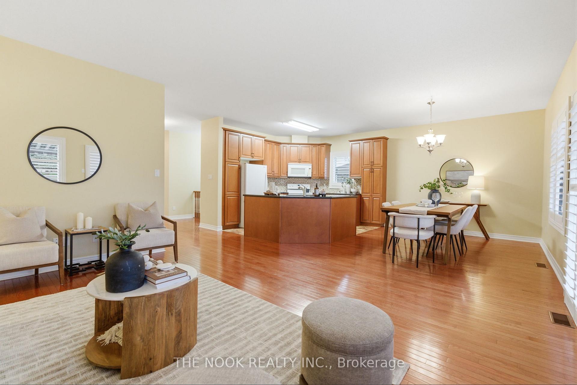 Photo 13 of 19 Heatherlea Drive, Clarington, Bowmanville — HOMEH
