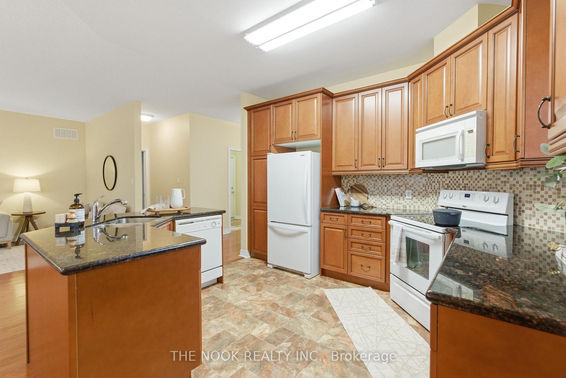 Photo 19 of 19 Heatherlea Drive, Clarington, Bowmanville — HOMEH