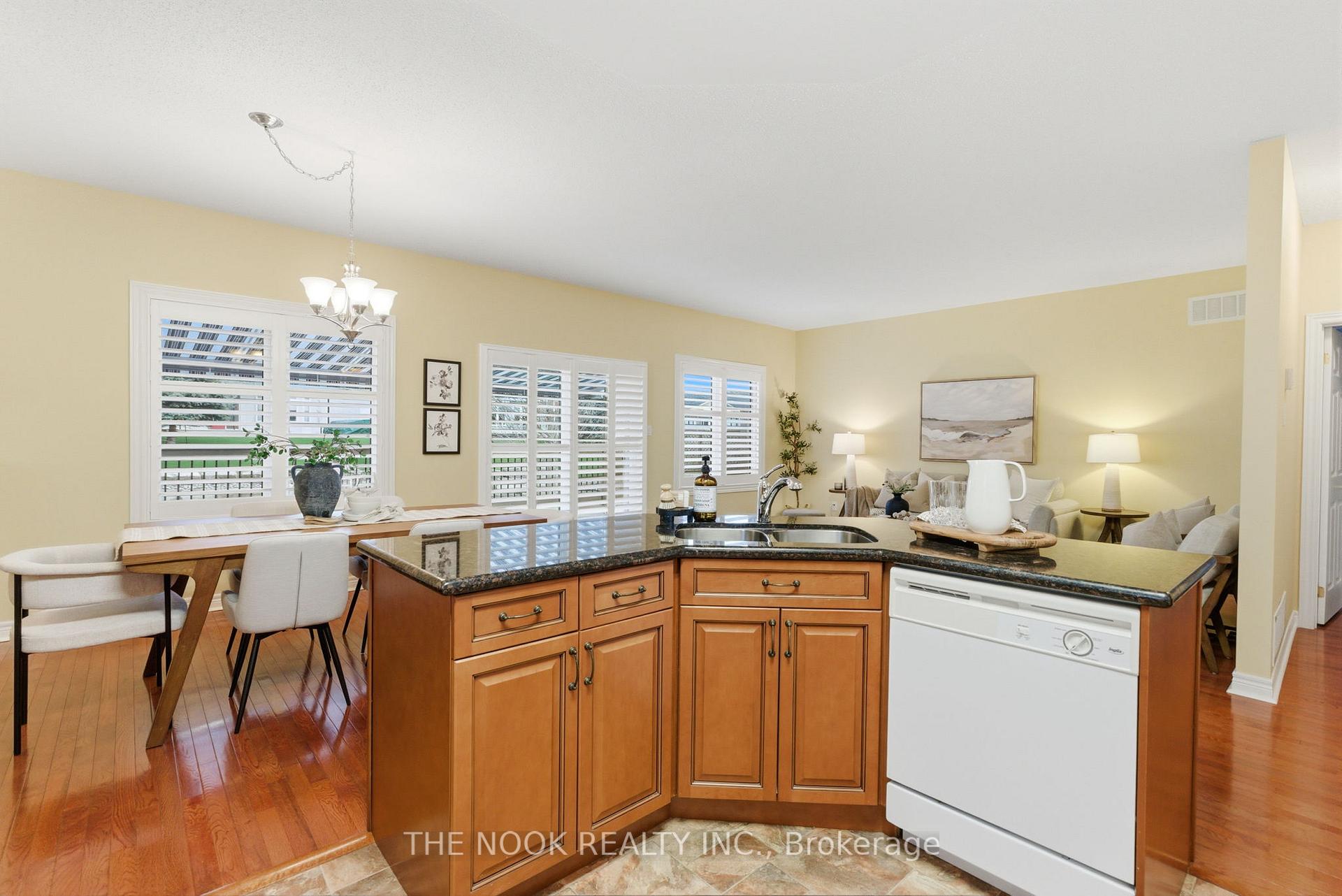 Photo 21 of 19 Heatherlea Drive, Clarington, Bowmanville — HOMEH