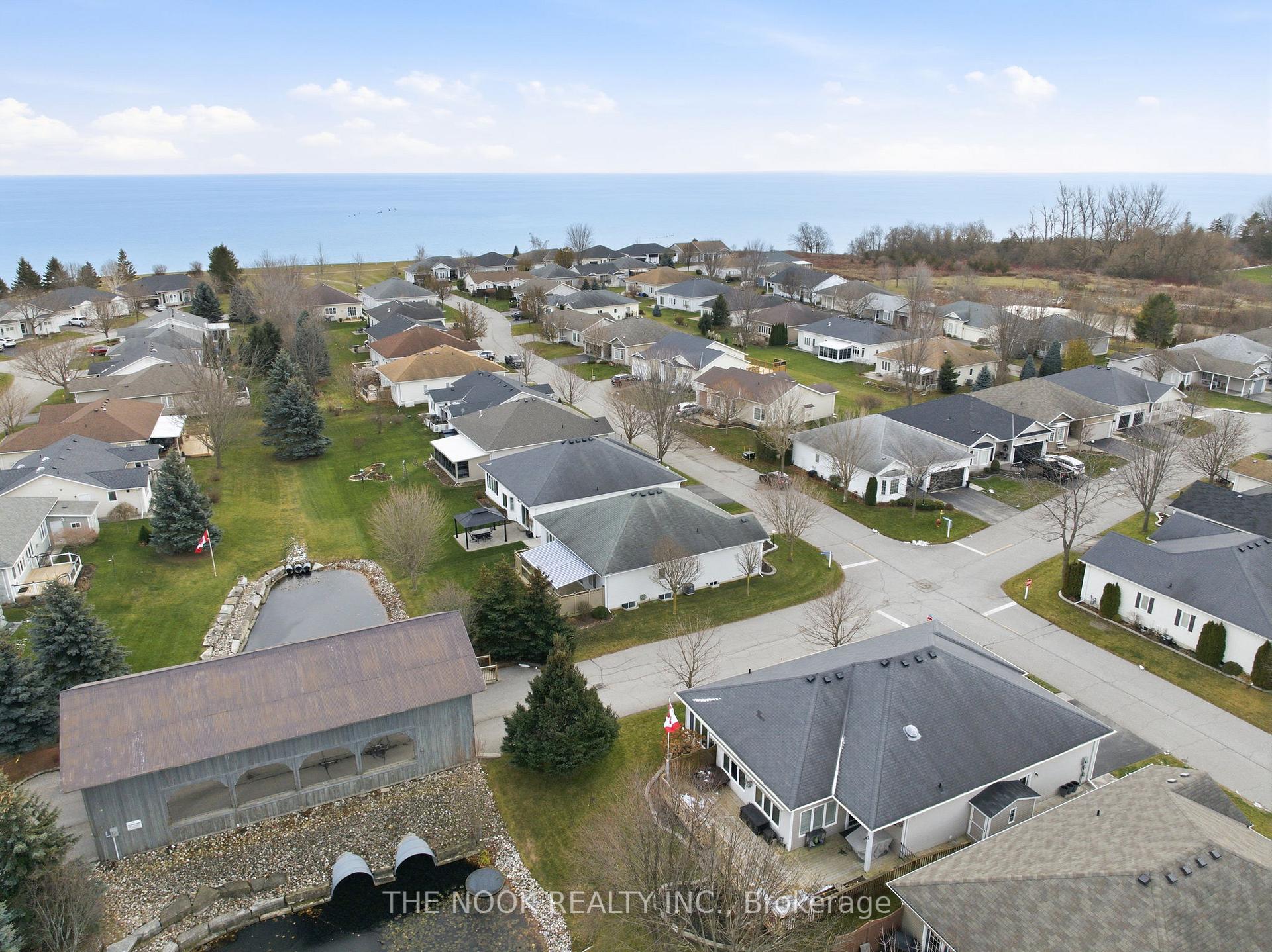Photo 37 of 19 Heatherlea Drive, Clarington, Bowmanville — HOMEH