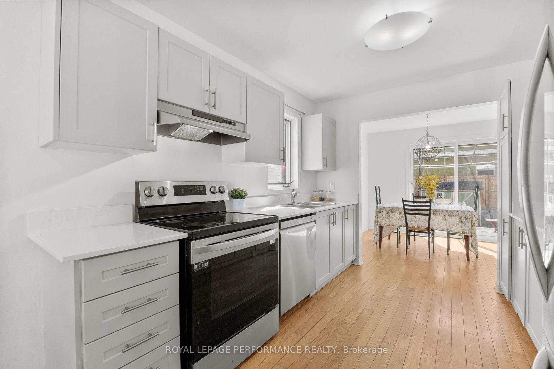 Photo 7 of 2768 Wyldewood Street, Ottawa, Emerald Woods/Sawmill Creek — HOMEH