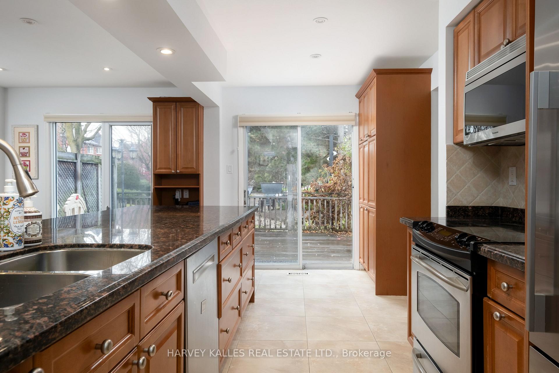 Photo 30 of 14 Beaumont Place, Vaughan, Uplands — HOMEH