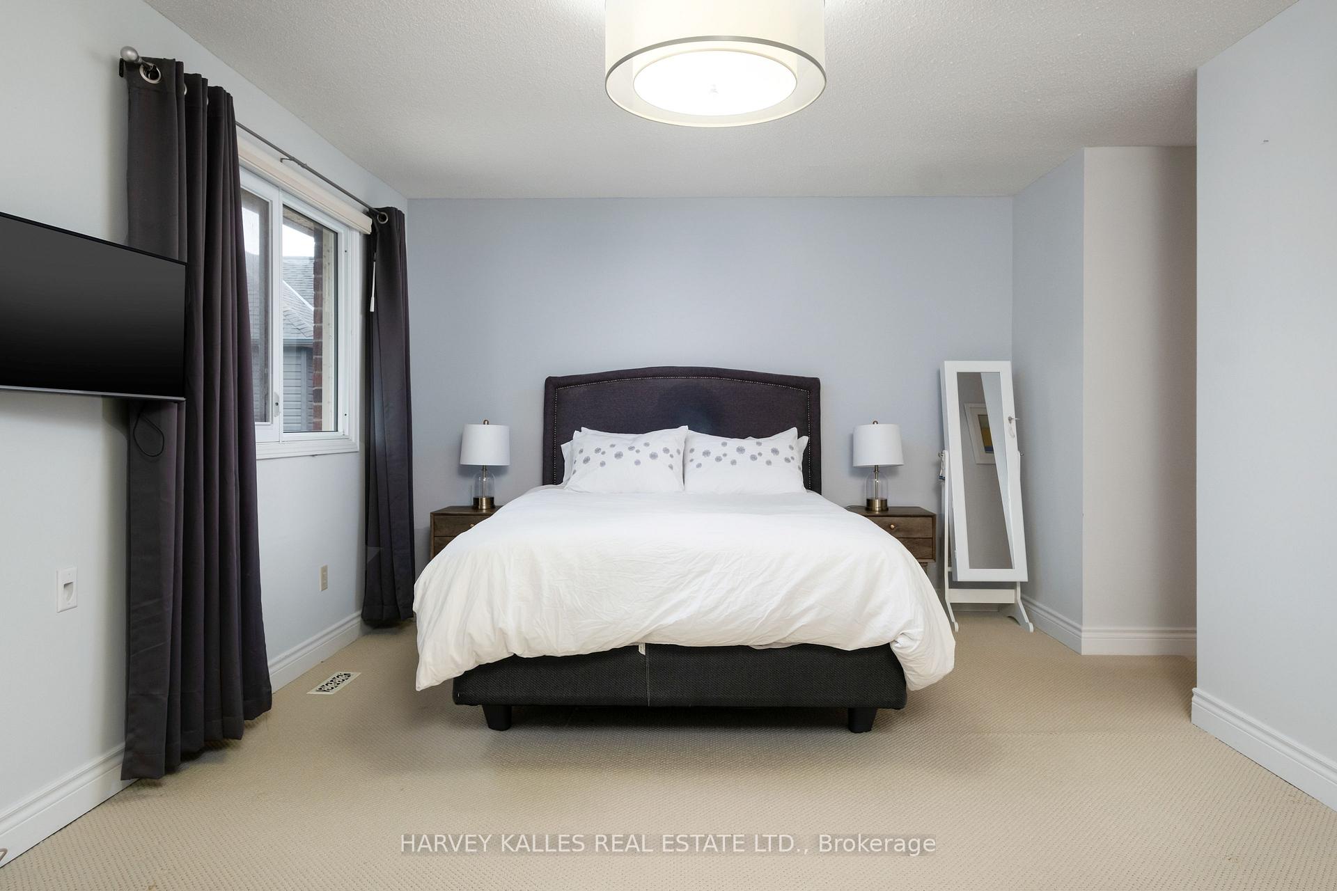 Photo 32 of 14 Beaumont Place, Vaughan, Uplands — HOMEH