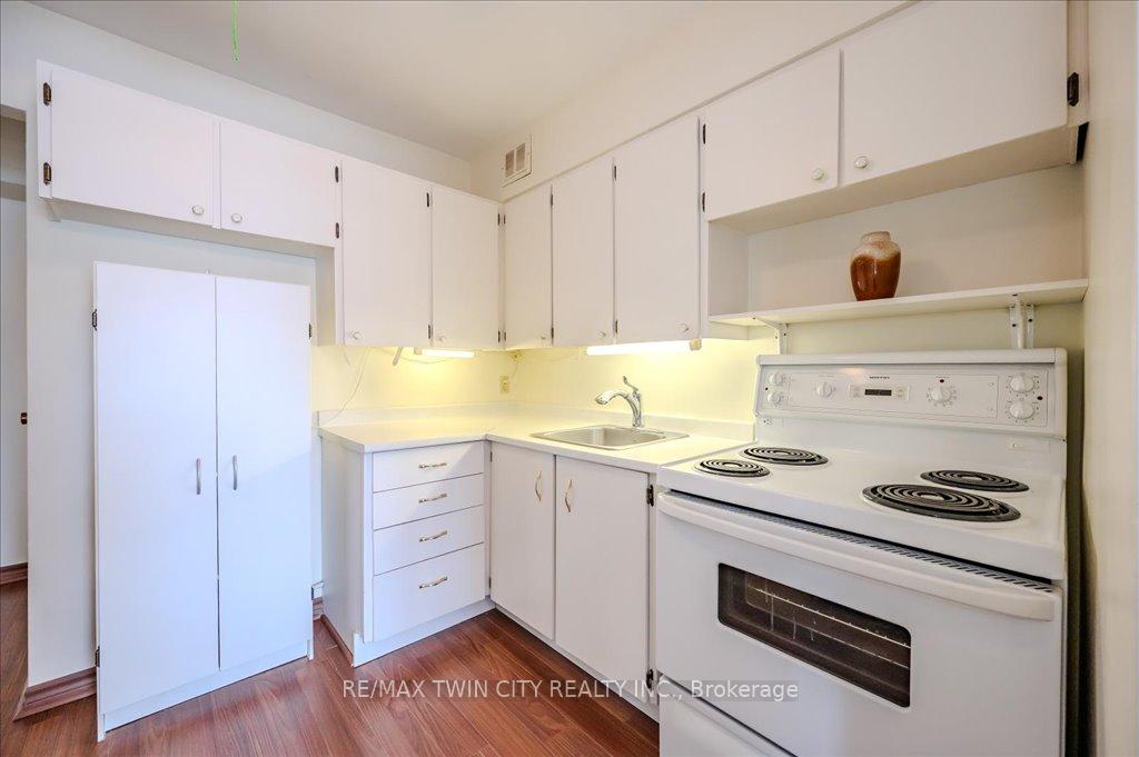 Photo 11 of Unit 205, 58 Bridgeport Road E, Waterloo — HOMEH