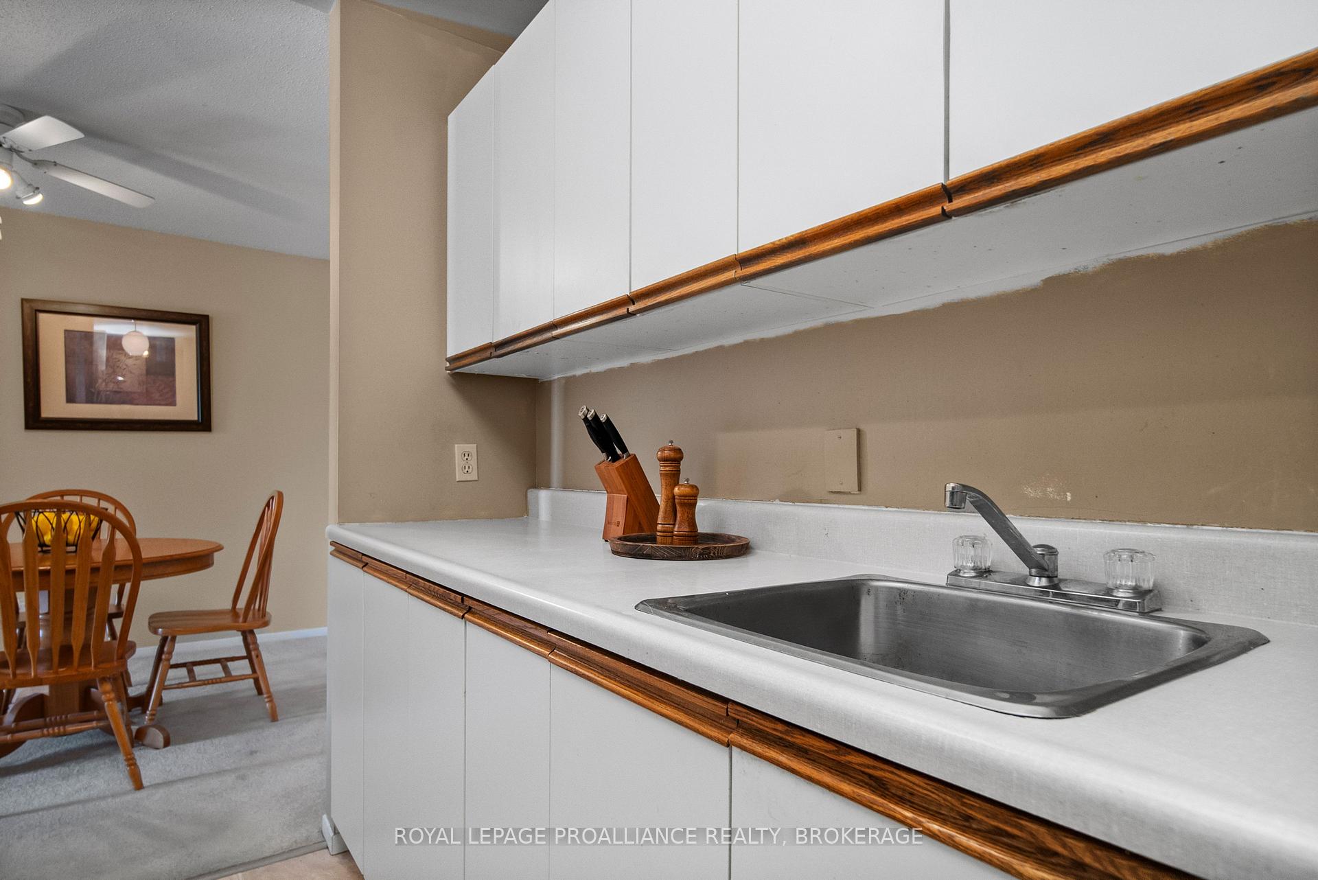 Photo 7 of Unit 405, 550 Talbot Place, Gananoque — HOMEH