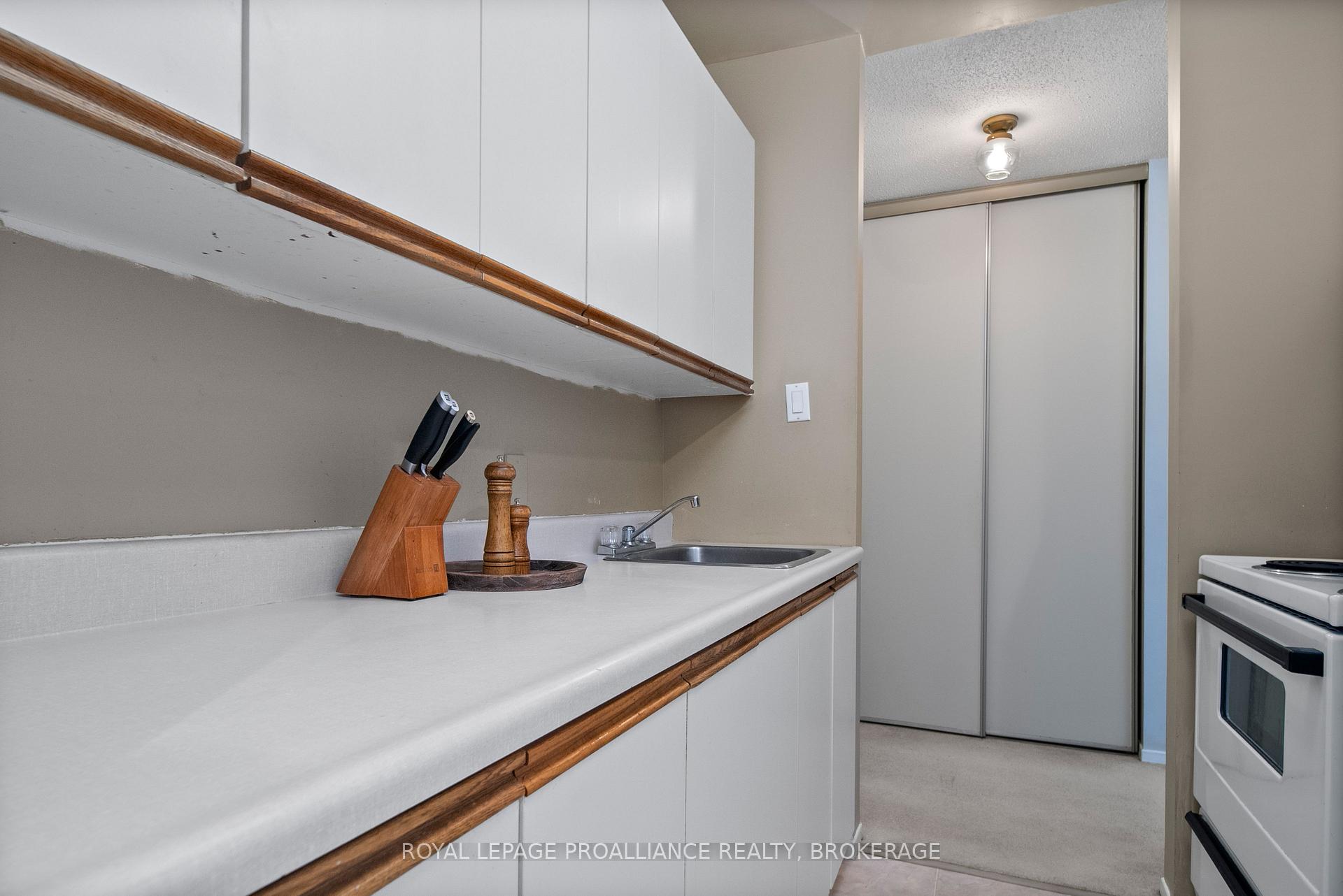 Photo 9 of Unit 405, 550 Talbot Place, Gananoque — HOMEH