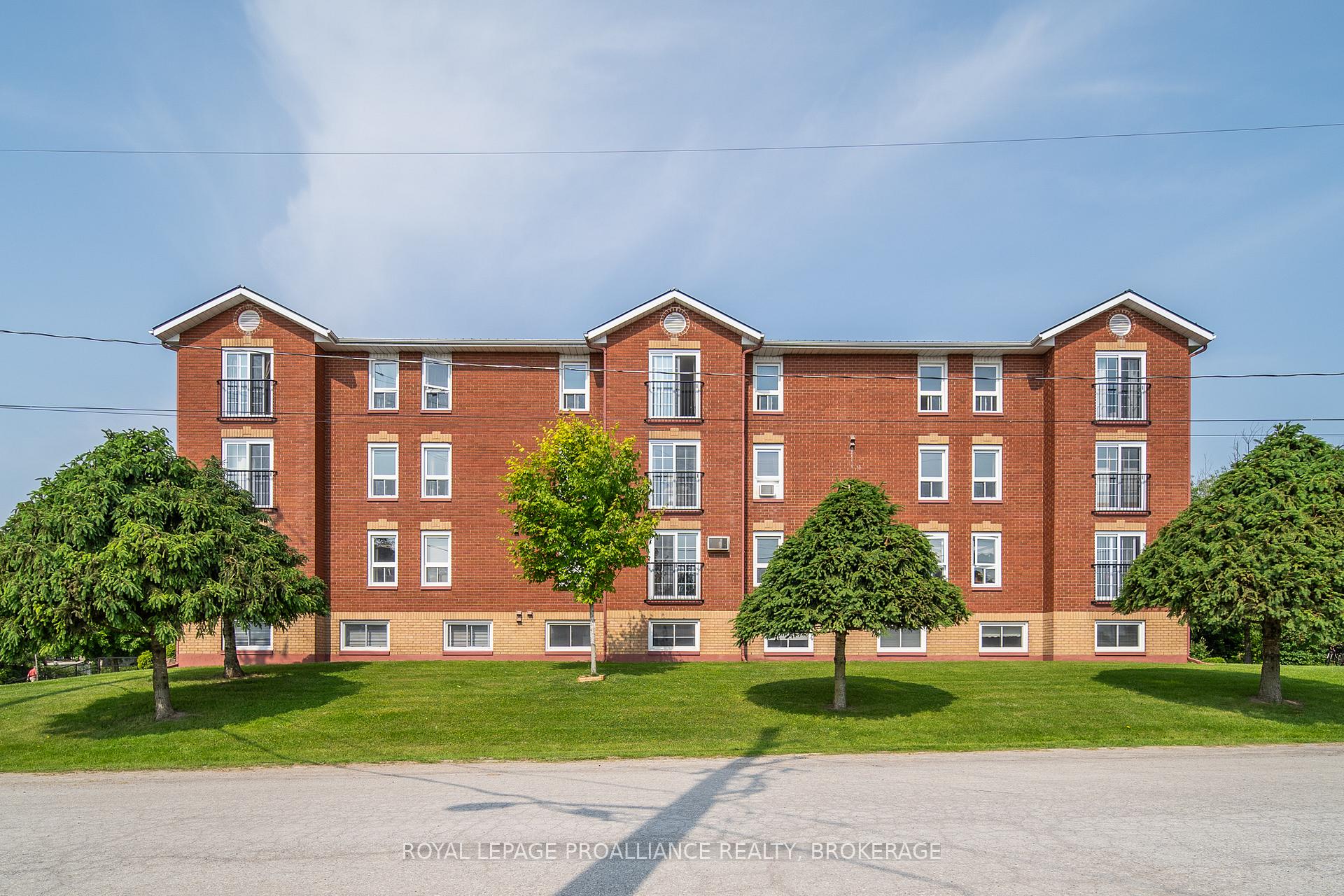 Photo 23 of Unit 405, 550 Talbot Place, Gananoque — HOMEH
