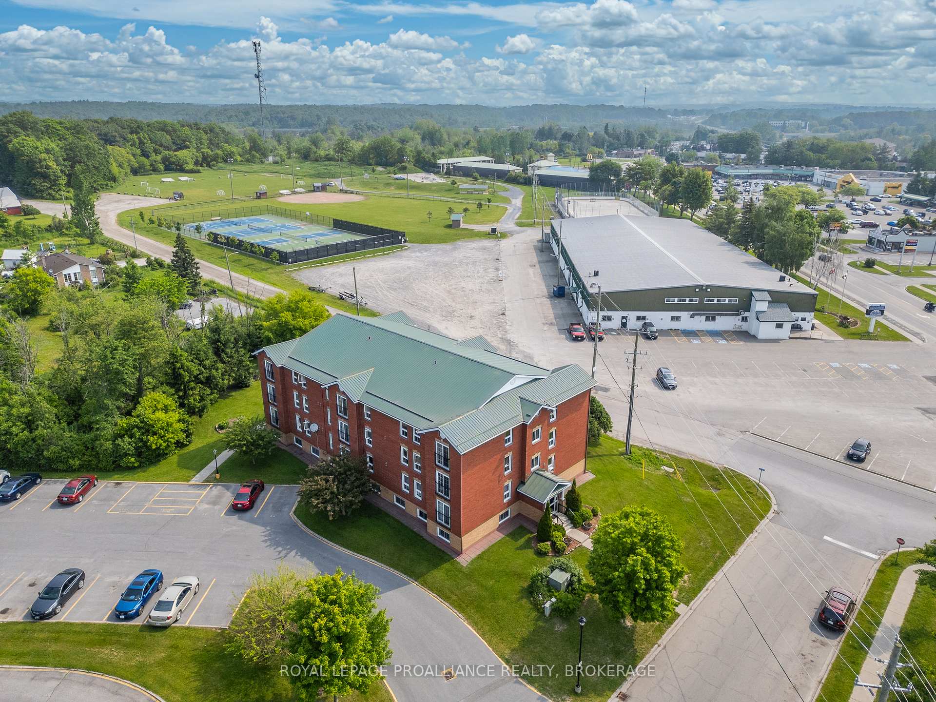 Photo 27 of Unit 405, 550 Talbot Place, Gananoque — HOMEH