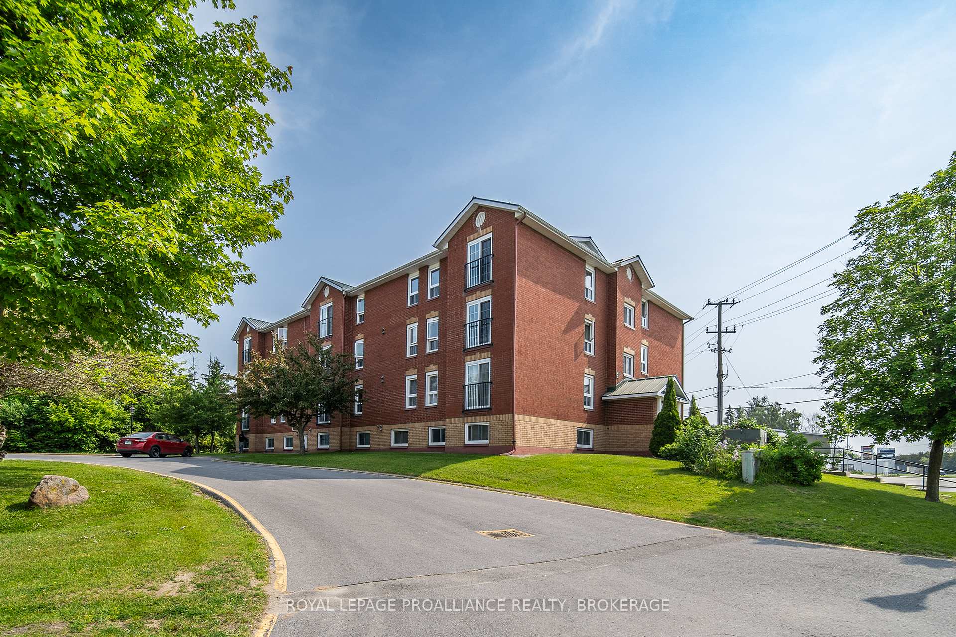 Photo 34 of Unit 405, 550 Talbot Place, Gananoque — HOMEH