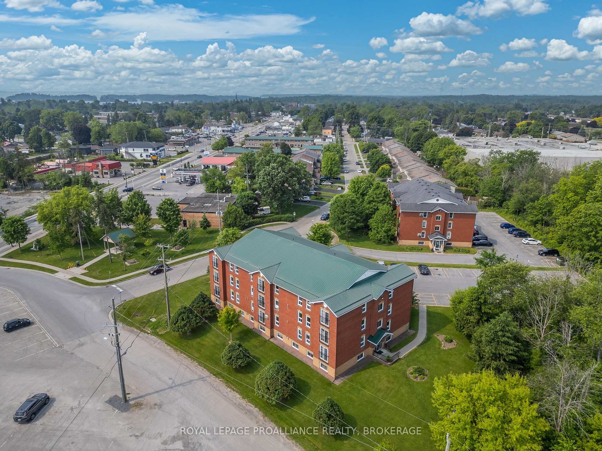 Photo 38 of Unit 405, 550 Talbot Place, Gananoque — HOMEH