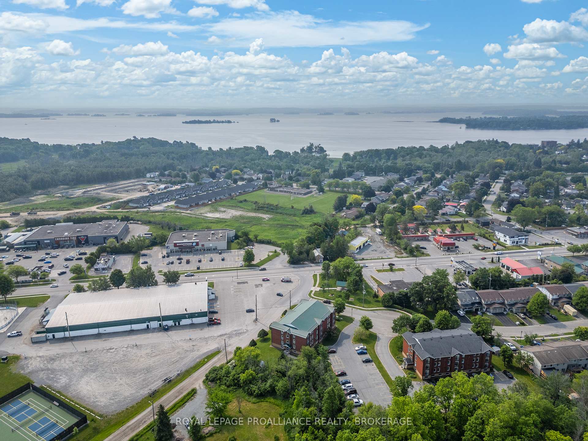 Photo 41 of Unit 405, 550 Talbot Place, Gananoque — HOMEH