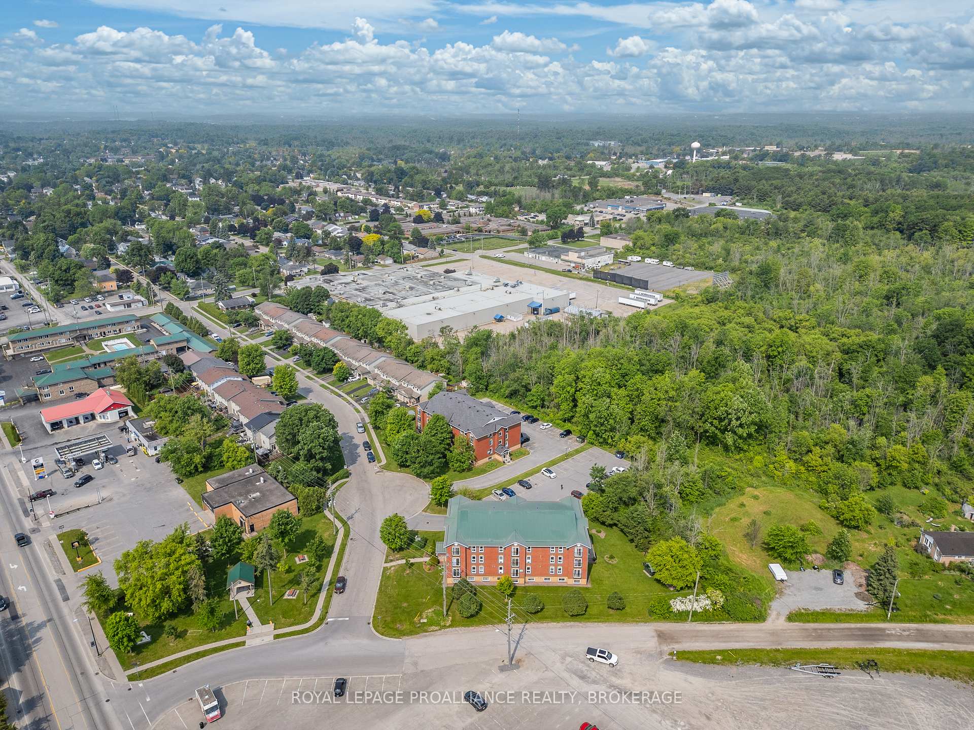Photo 47 of Unit 405, 550 Talbot Place, Gananoque — HOMEH