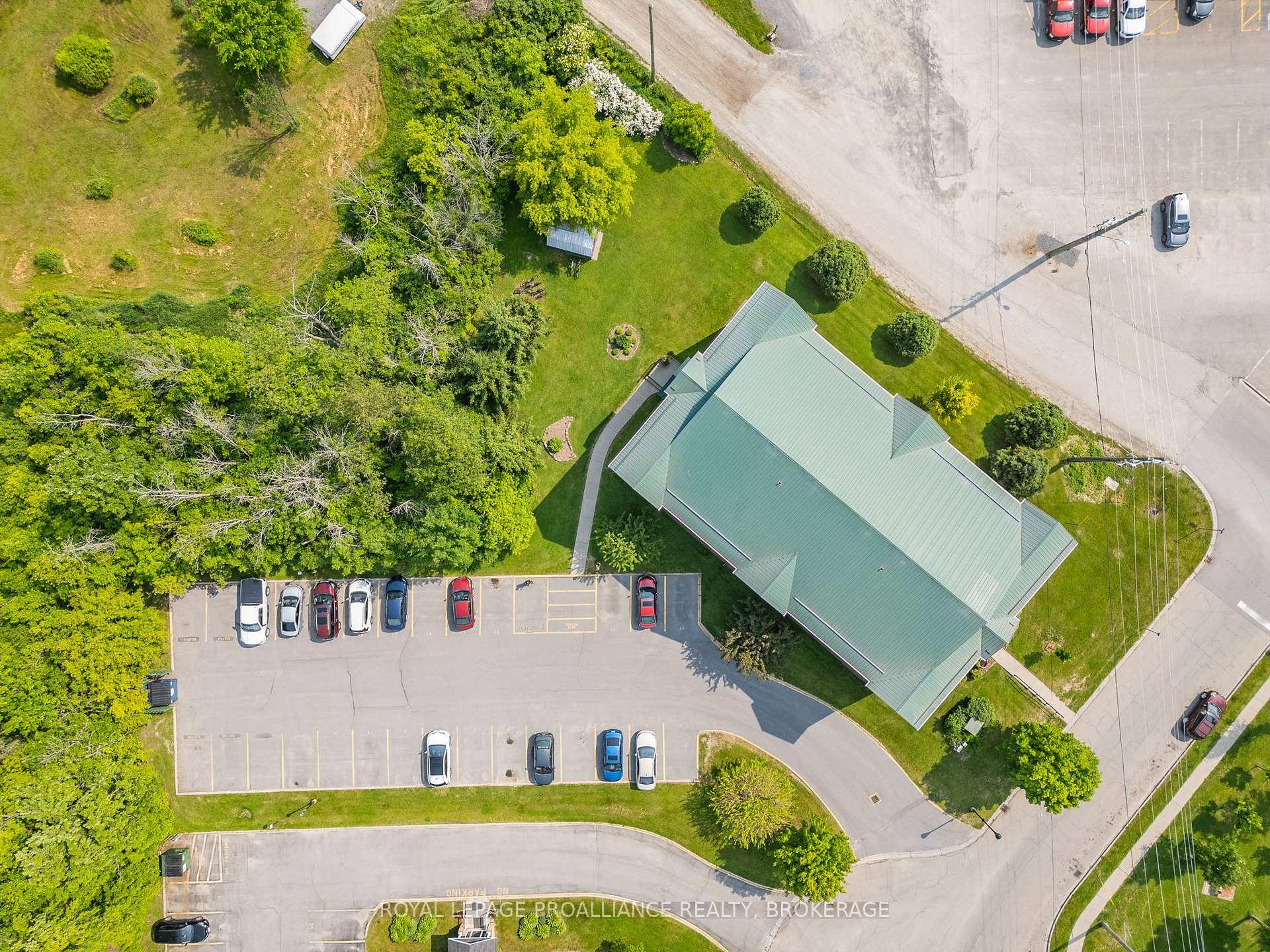 Photo 50 of Unit 405, 550 Talbot Place, Gananoque — HOMEH