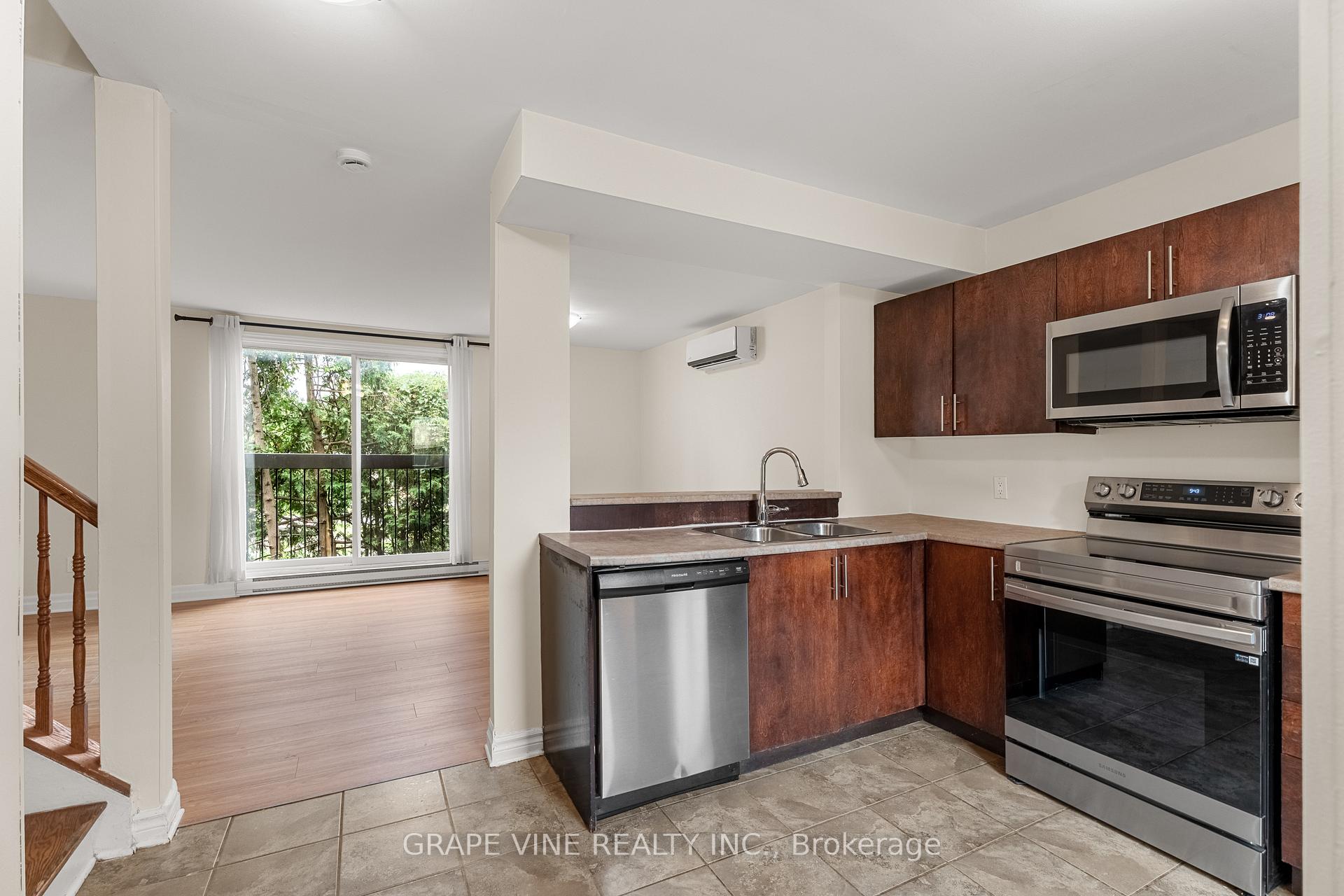 Photo 3 of Unit 72, 1250 Mcwatters Road, Ottawa, Queensway Terrace South/Ridgeview — HOMEH