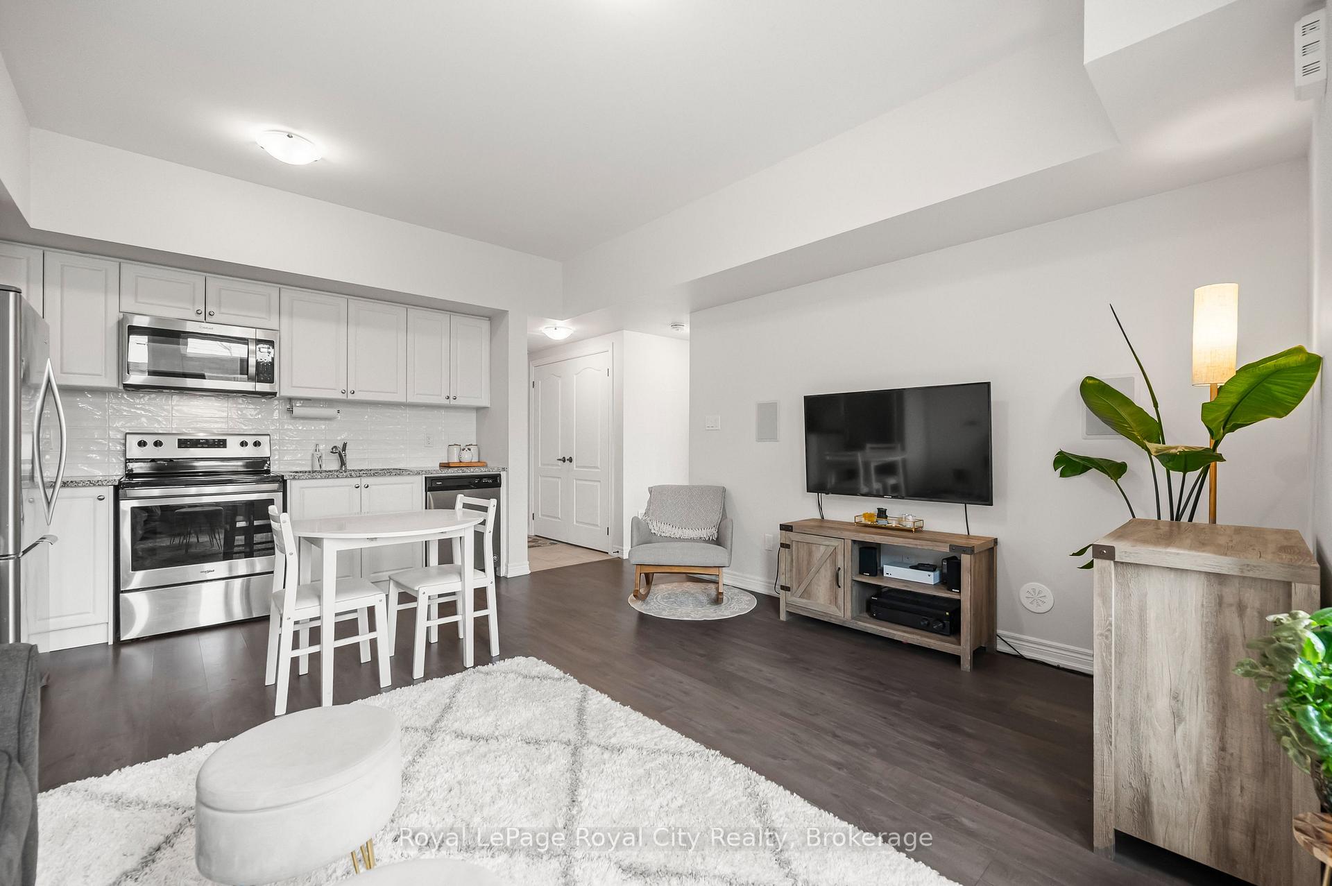 Photo 13 of Unit 2, 126 Watson Parkway N, Guelph, Grange Road — HOMEH