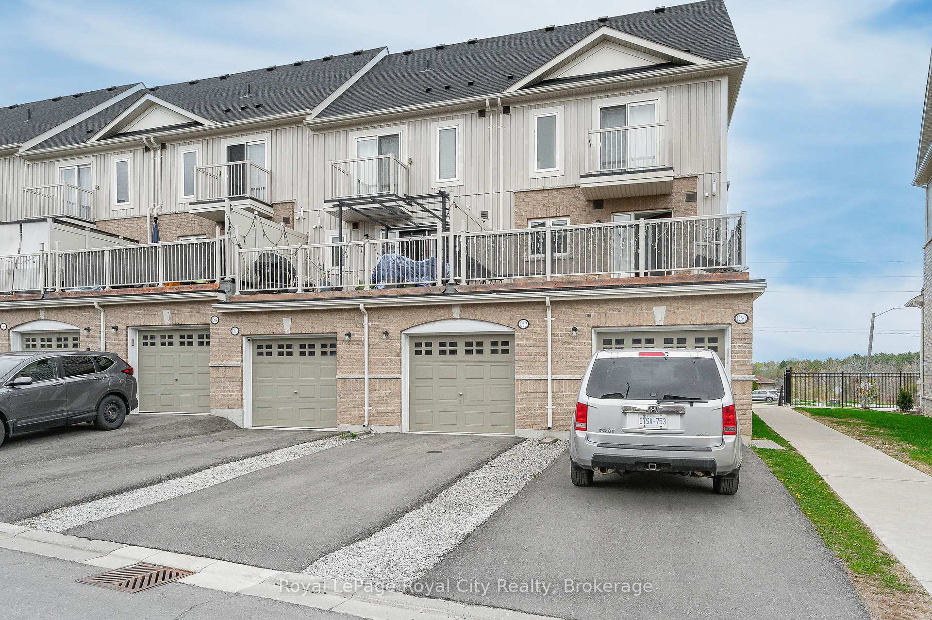 Photo 26 of Unit 2, 126 Watson Parkway N, Guelph, Grange Road — HOMEH