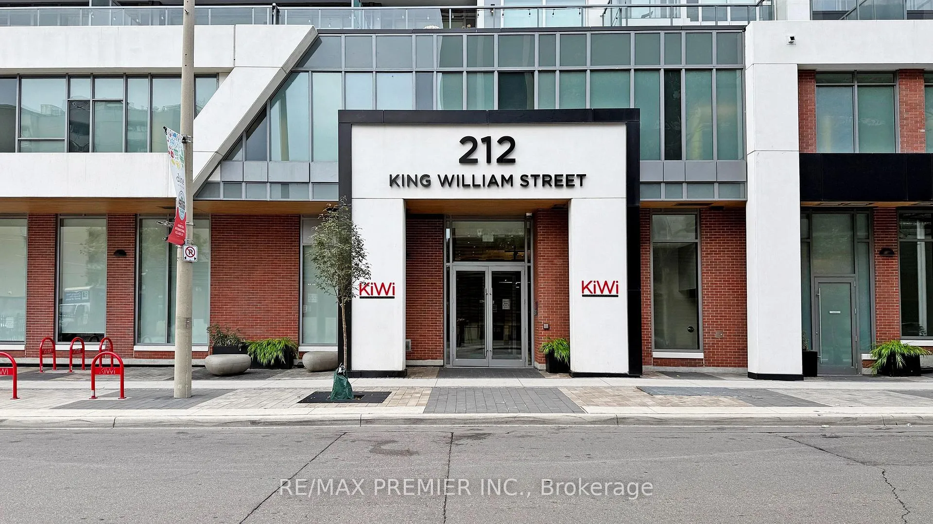 Photo 3 of Unit 922, 212 King William Street, Hamilton, Beasley — HOMEH