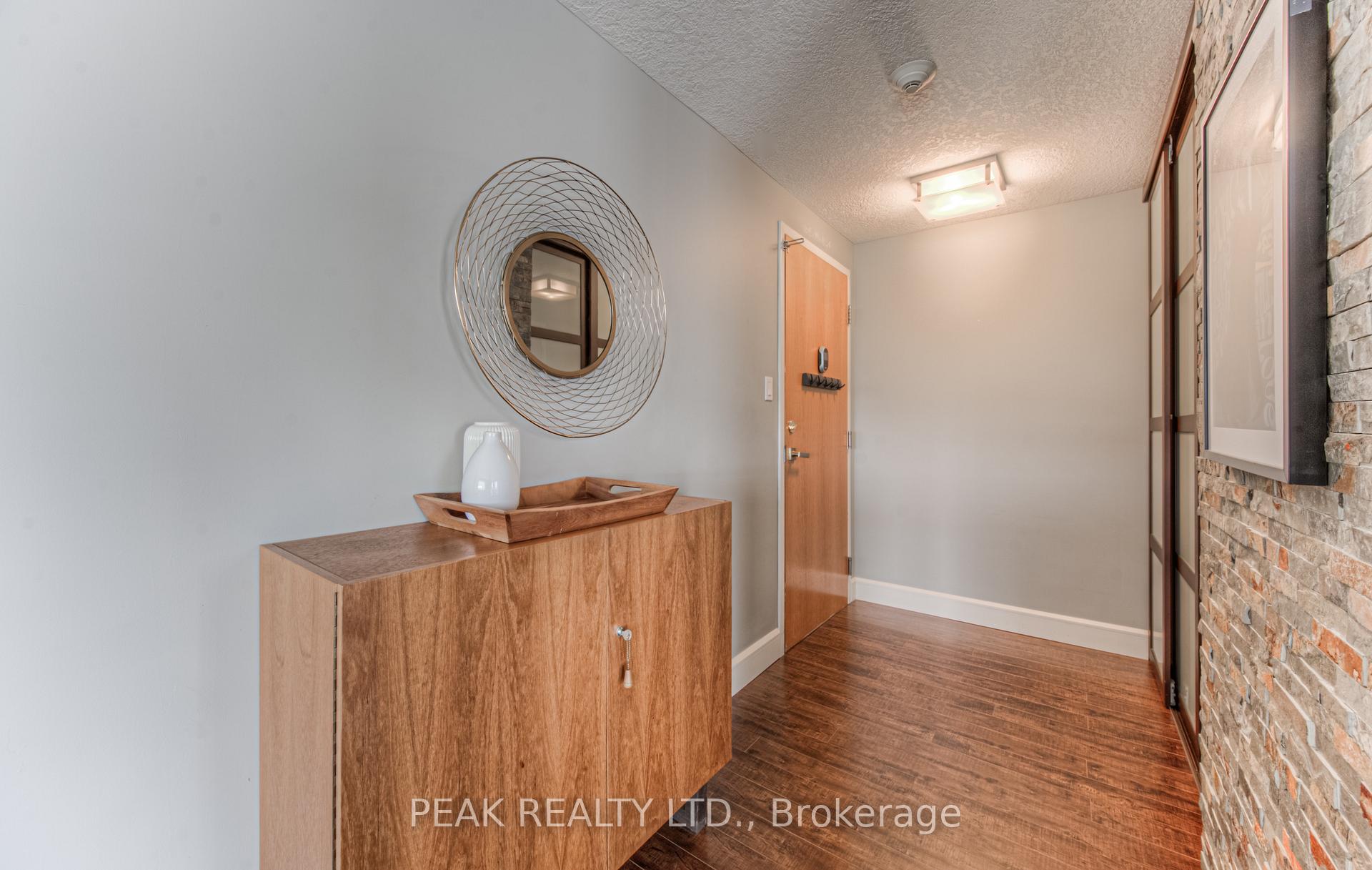 Photo 6 of Unit 811, 55 Blue Springs Drive, Waterloo — HOMEH