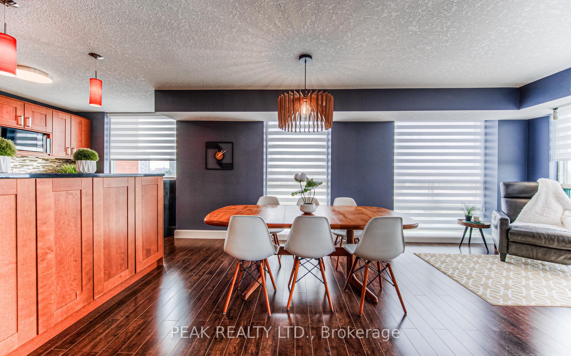 Photo 12 of Unit 811, 55 Blue Springs Drive, Waterloo — HOMEH